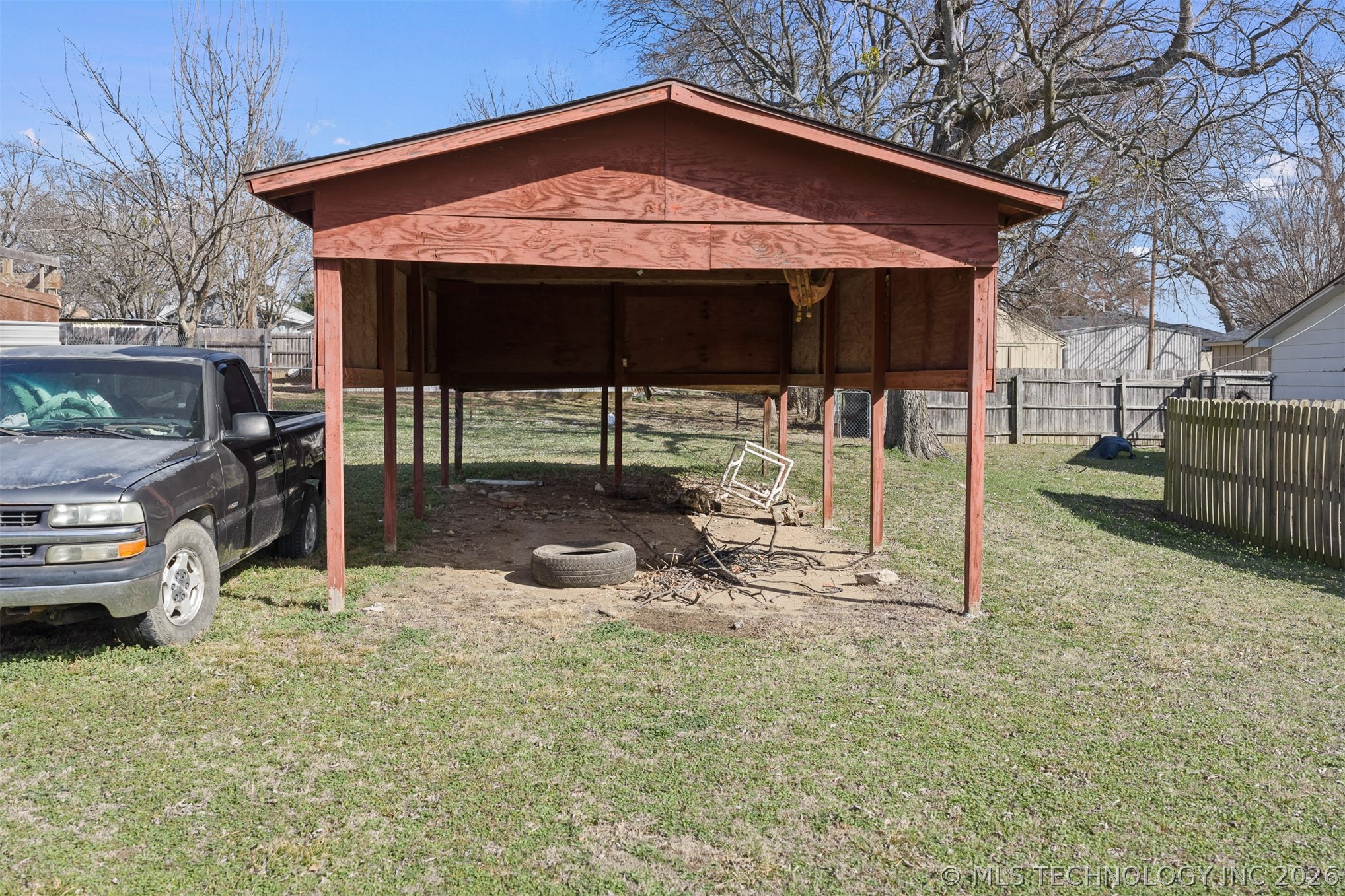 901 E 6th Street Property Photo 32