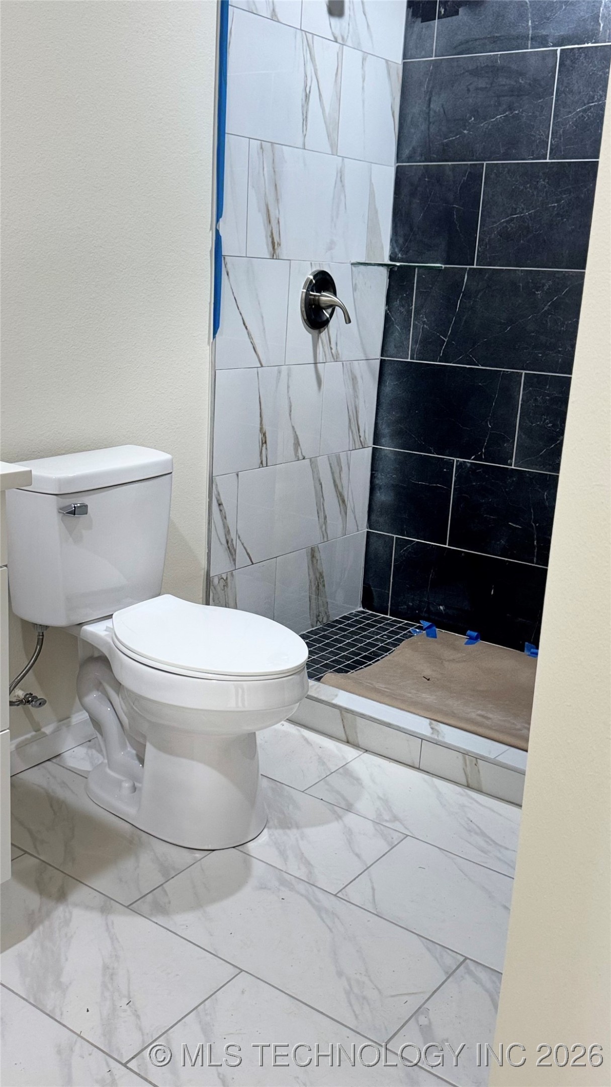 4328 N Hartford Avenue Property Photo 4