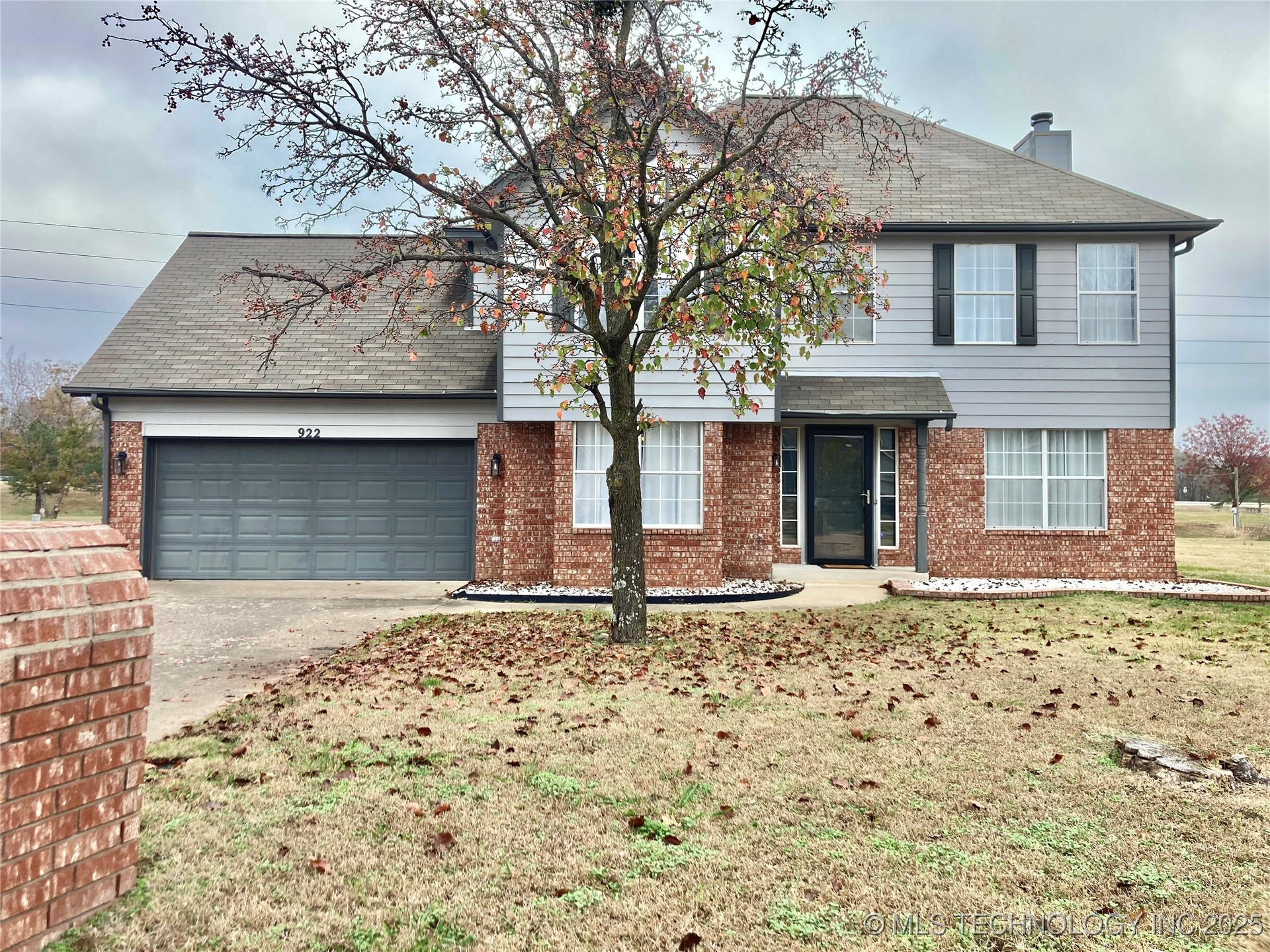 922 W Seminole Street Property Photo 1