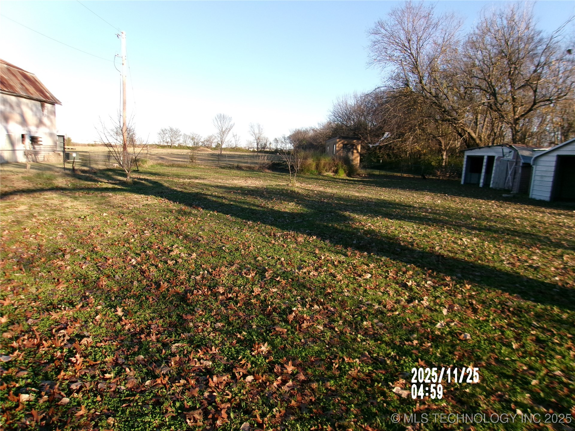 2130 N Osage Avenue Property Photo 4