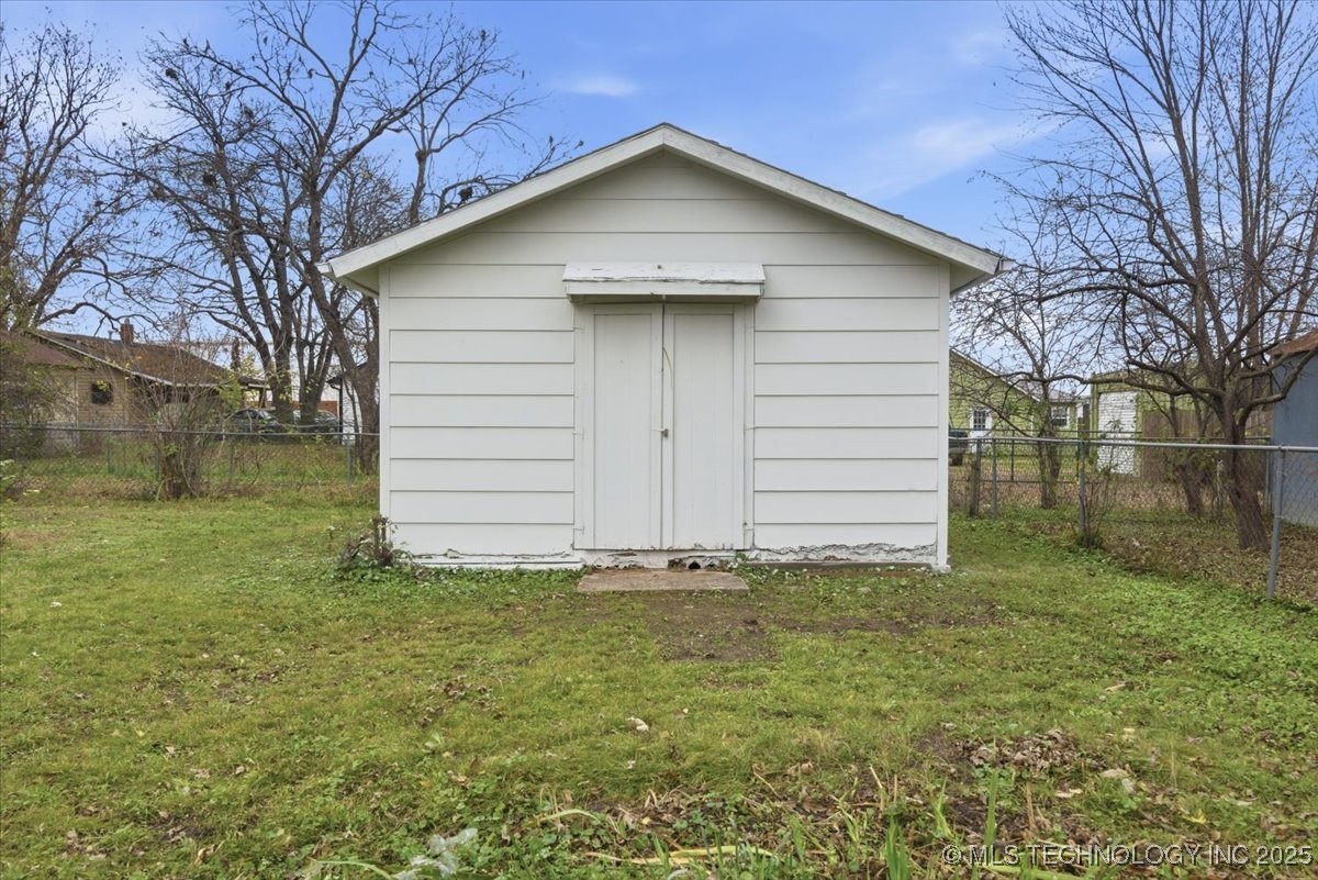 615 S Haynie Street Property Photo 29