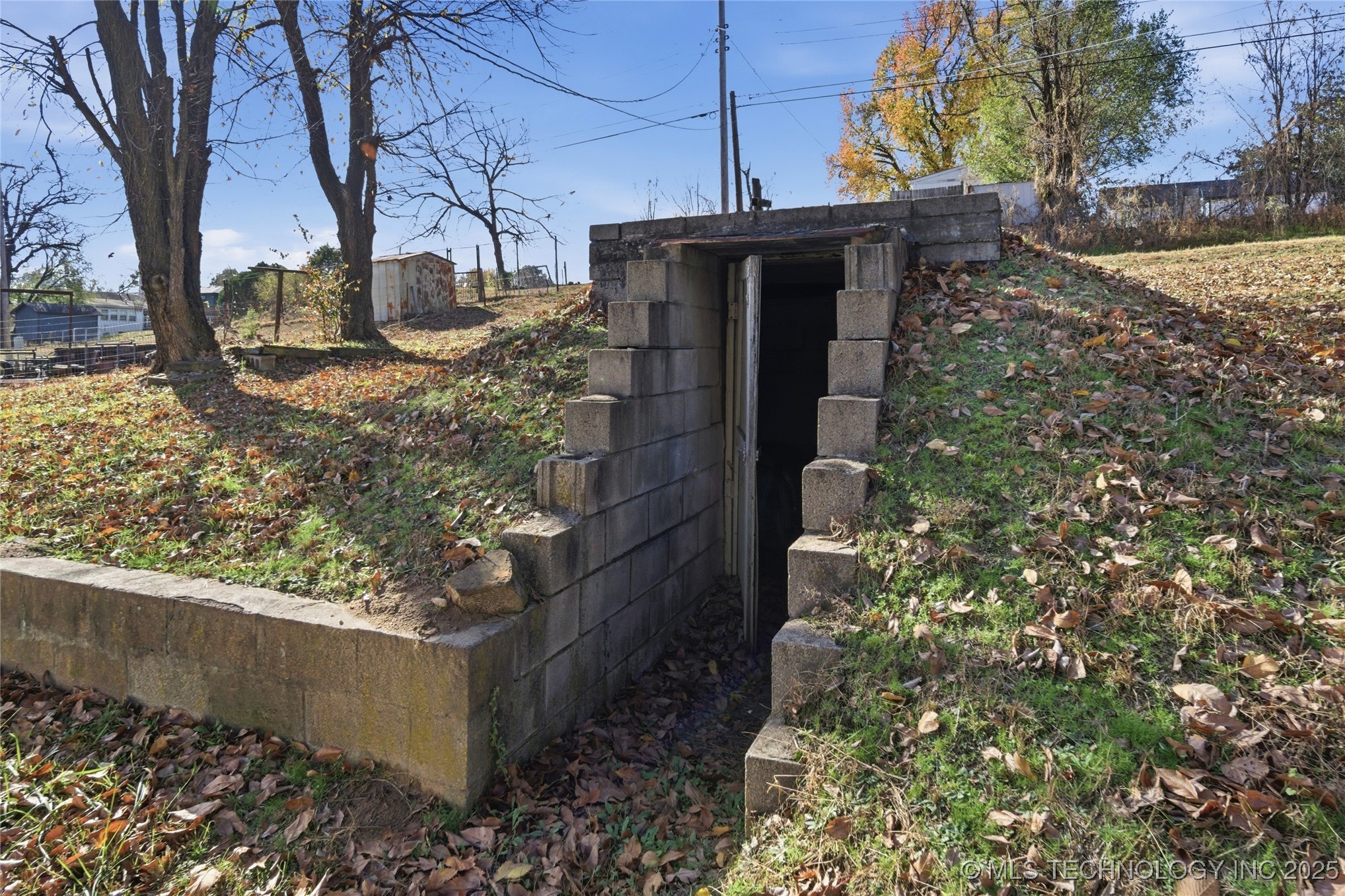 610 N Grant Avenue Property Photo 17