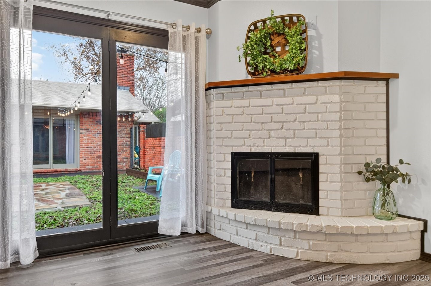 2318 Dorchester Drive Property Photo 23