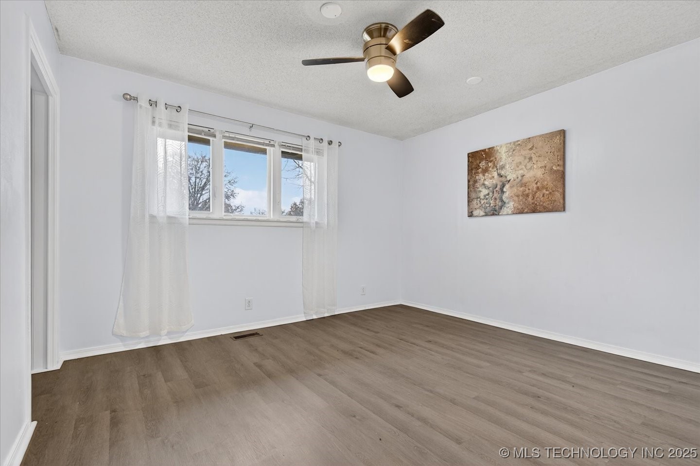 2318 Dorchester Drive Property Photo 29