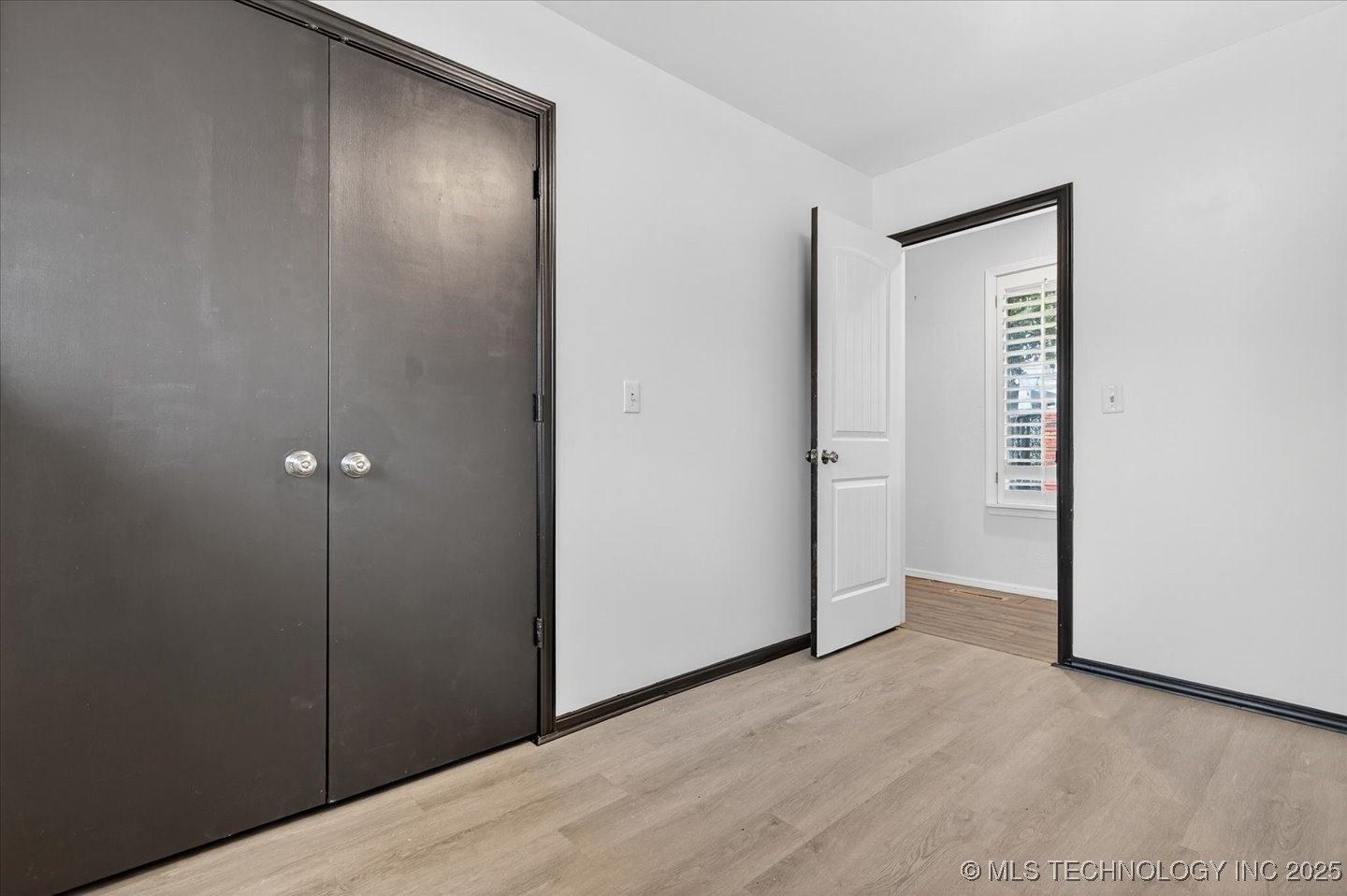 2318 Dorchester Drive Property Photo 31