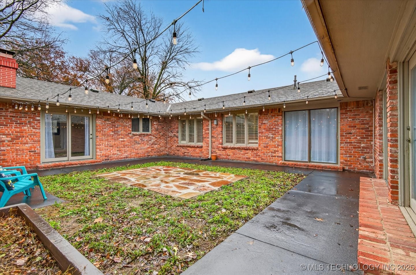 2318 Dorchester Drive Property Photo 37