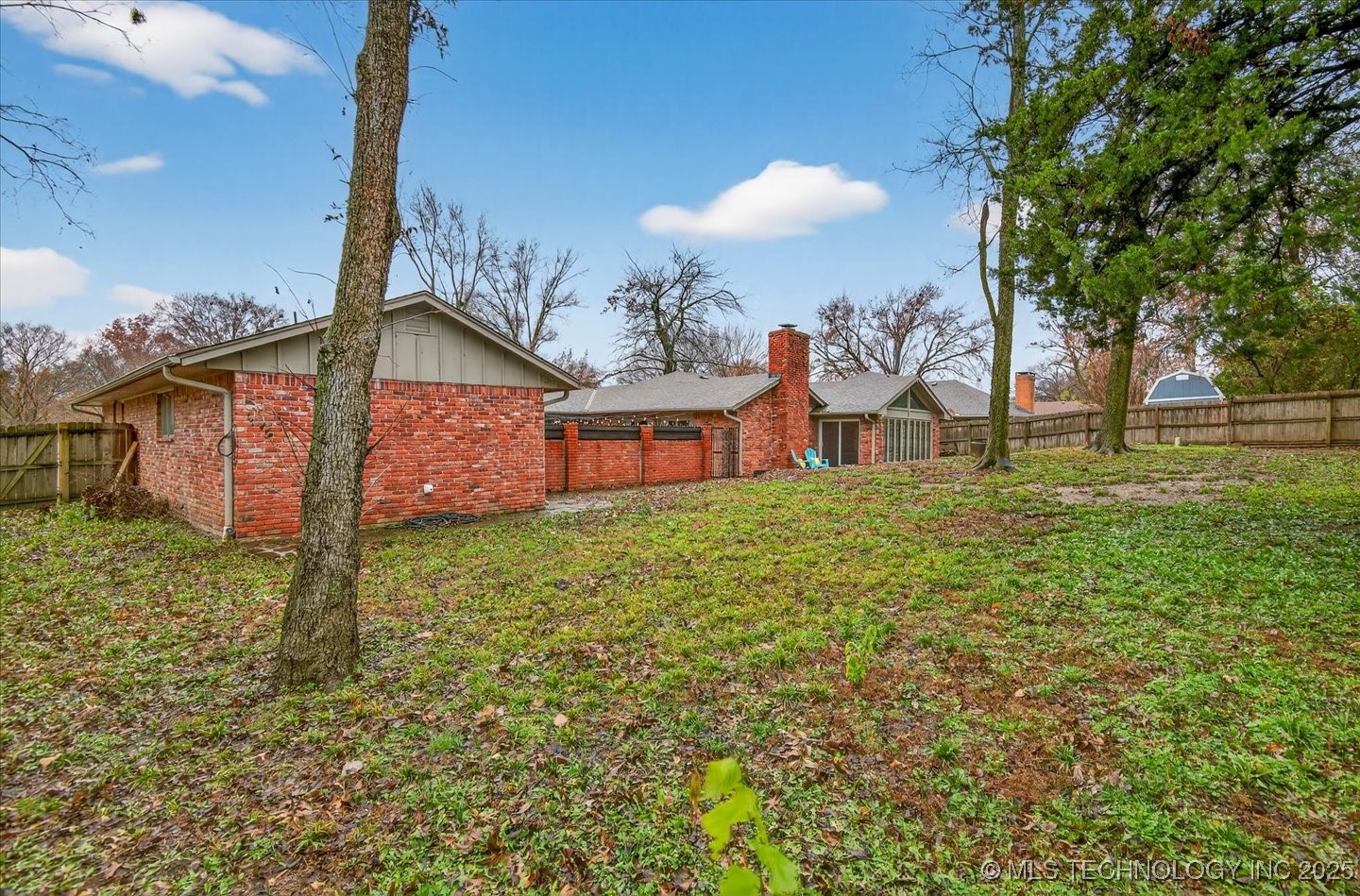 2318 Dorchester Drive Property Photo 40