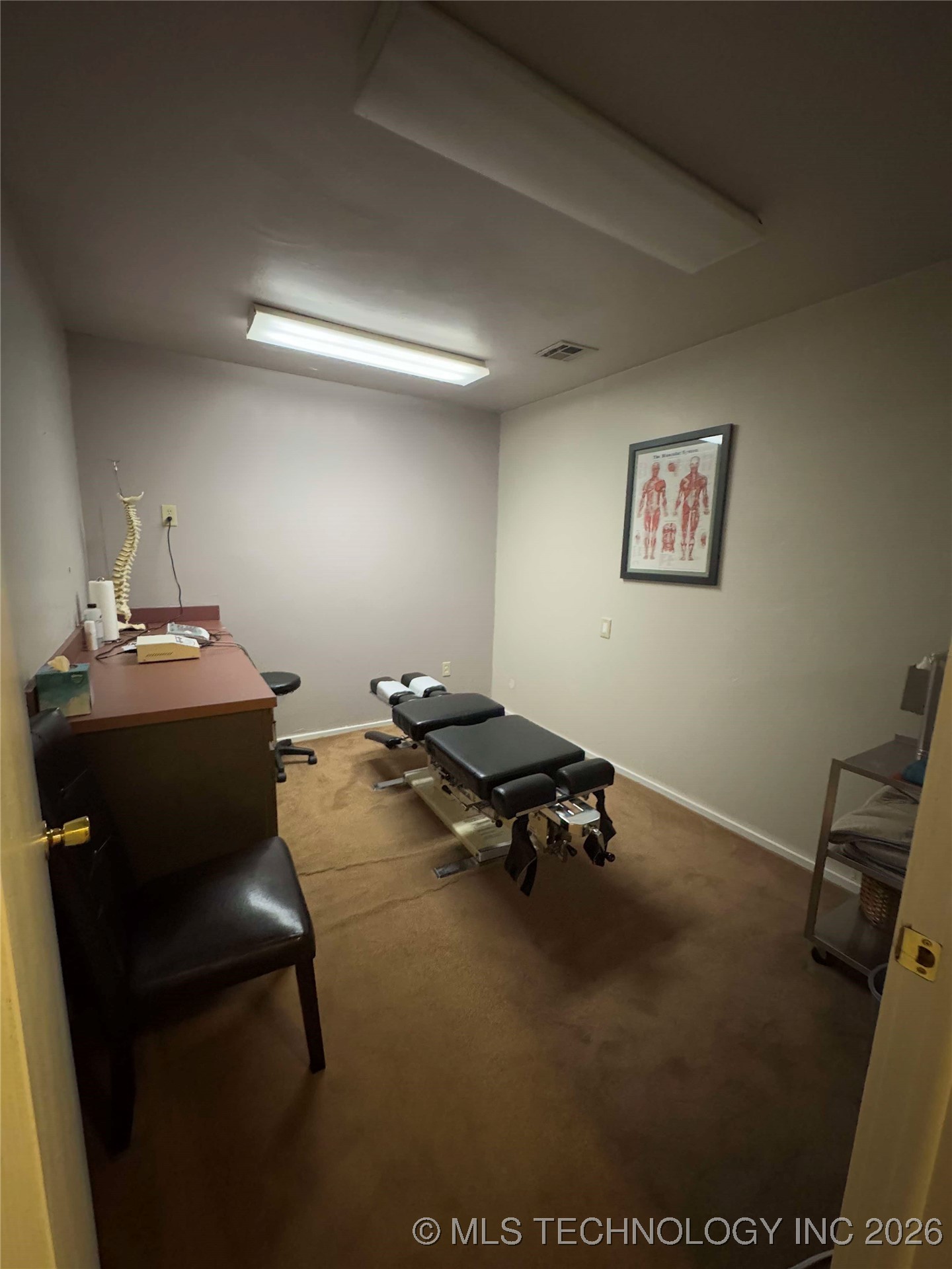 1203 W Broadway Property Photo 23