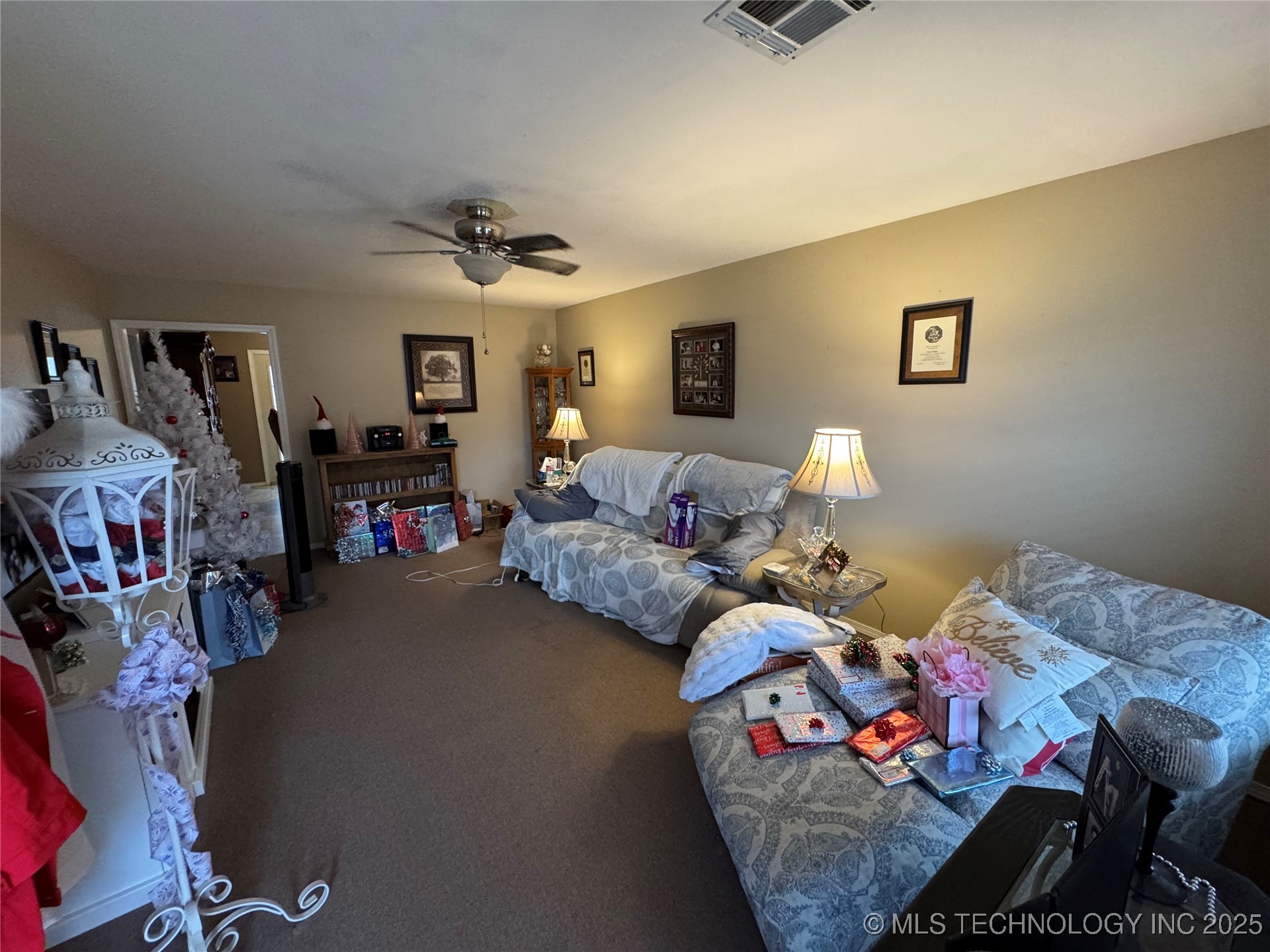 105 E Cedar Avenue Property Photo 8