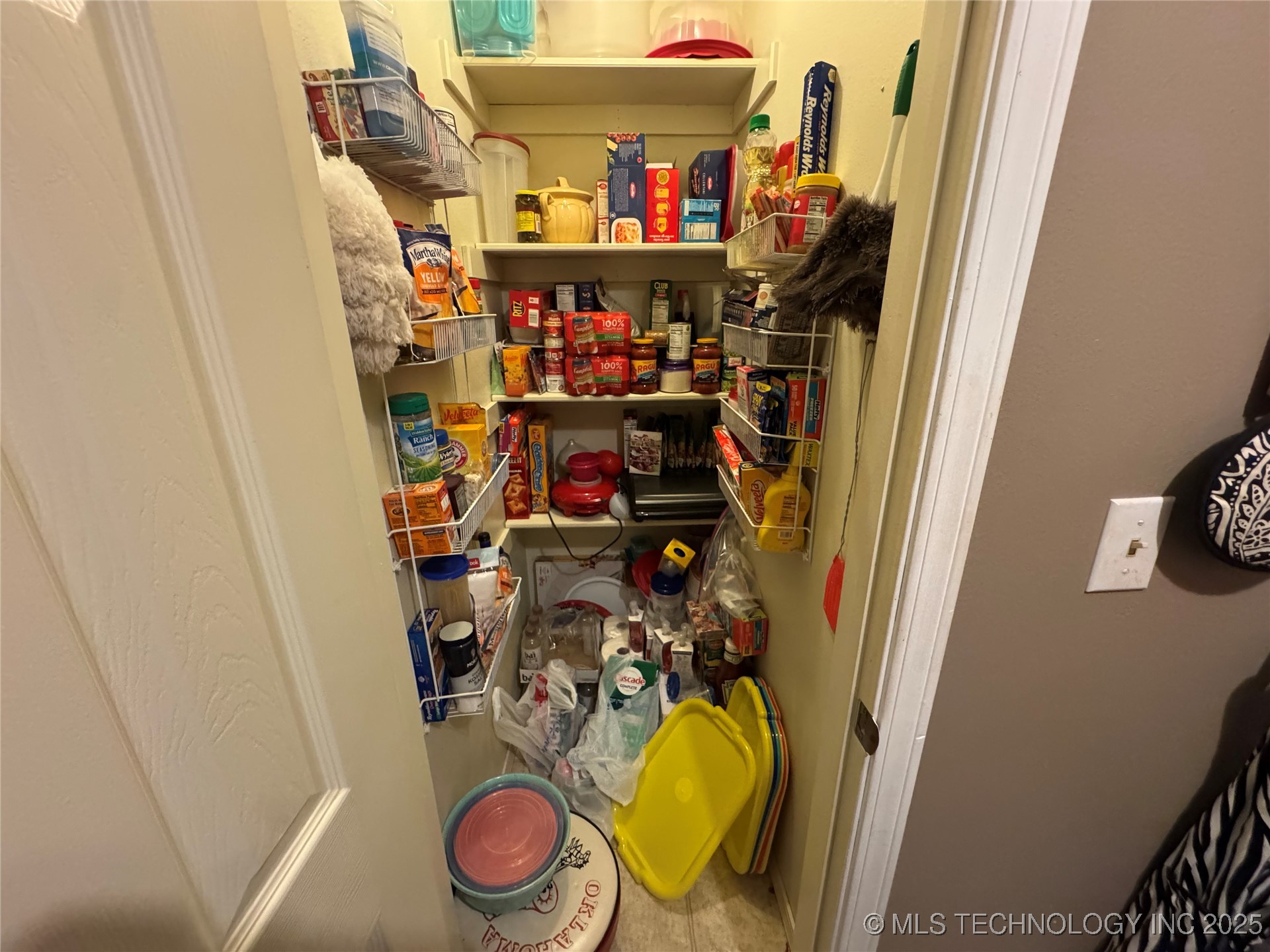 105 E Cedar Avenue Property Photo 12