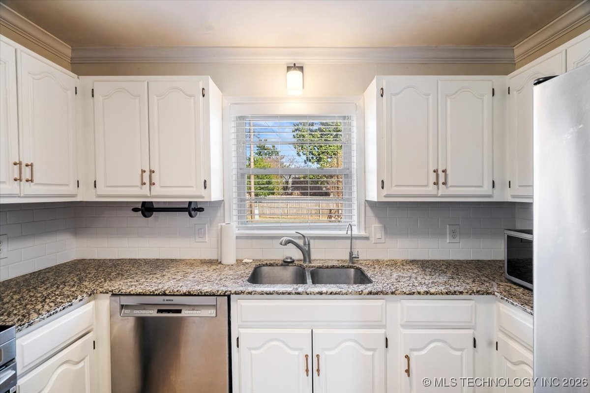 4135 E 22nd Street Property Photo 10