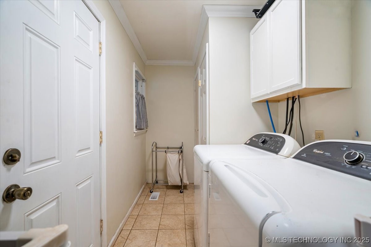 4135 E 22nd Street Property Photo 13