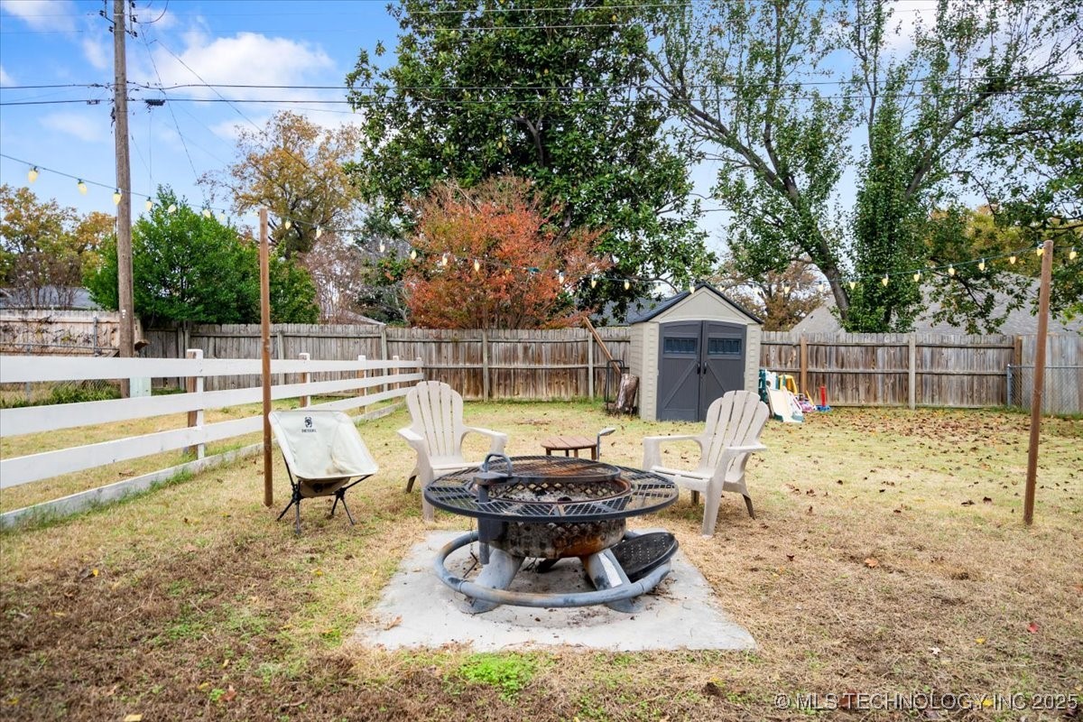 4135 E 22nd Street Property Photo 16