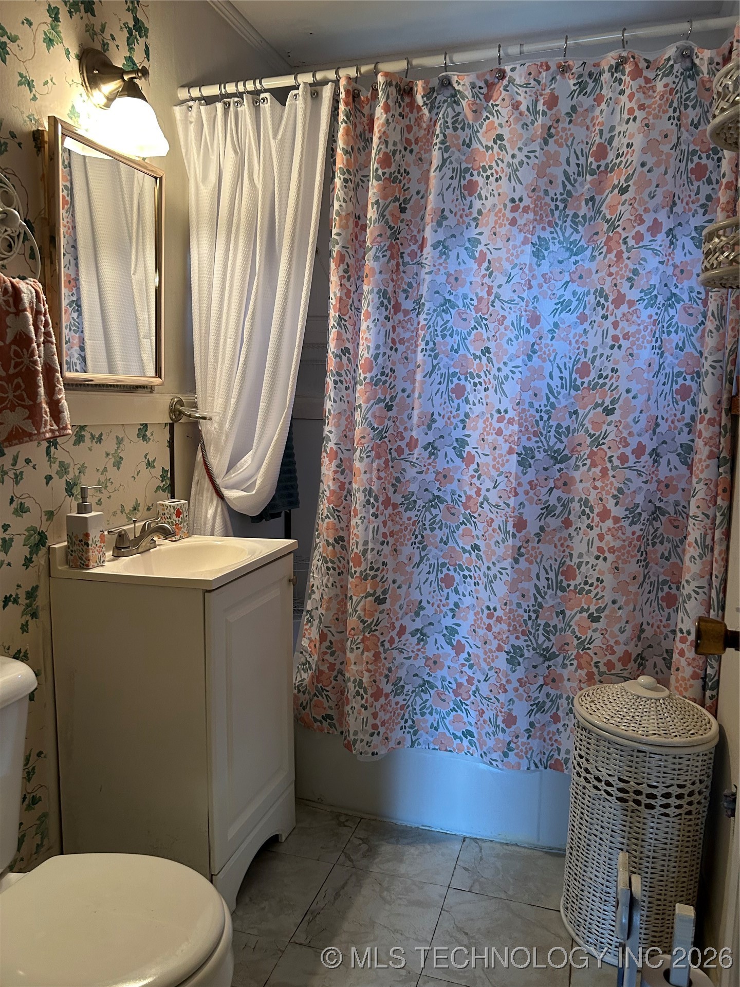 247 E 28th Street North N Property Photo 9