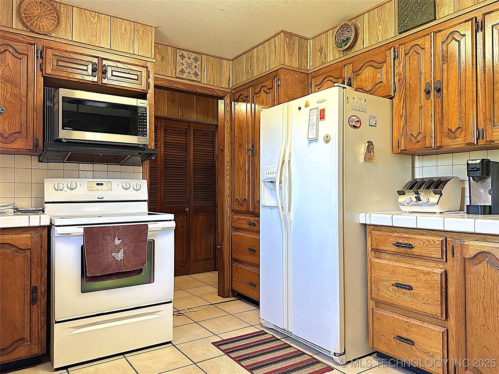 511 Stolfa Street Se Property Photo 17