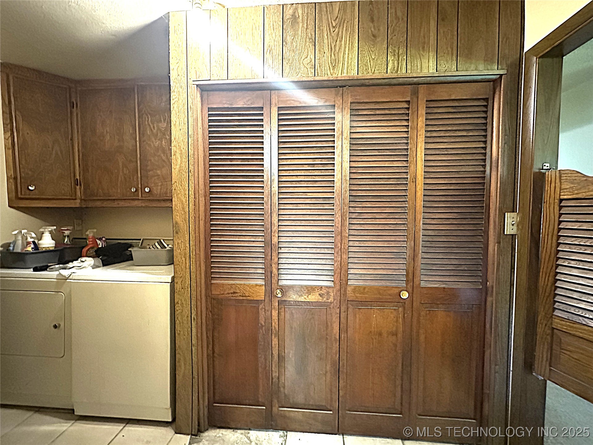 511 Stolfa Street Se Property Photo 21