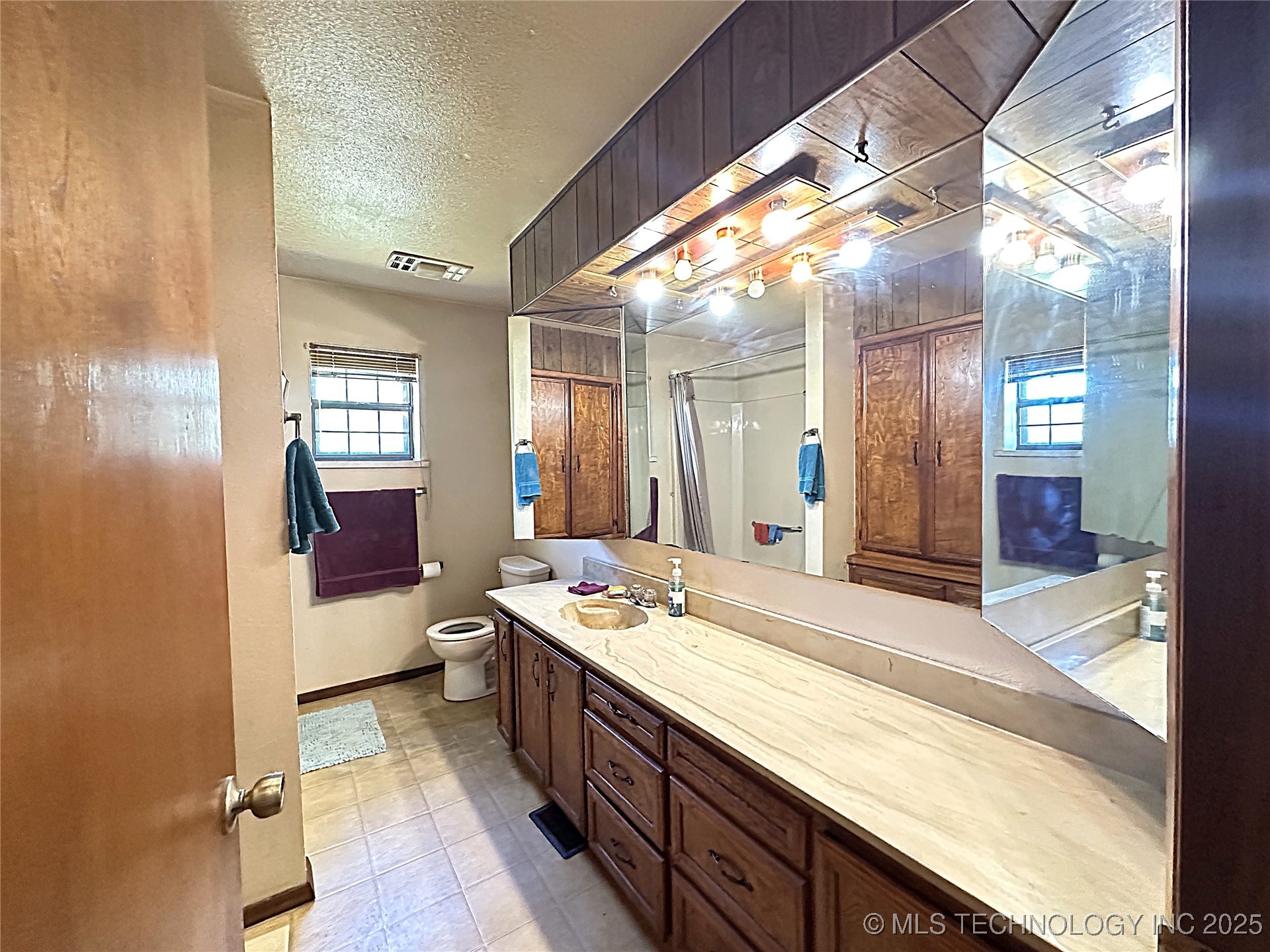 511 Stolfa Street Se Property Photo 24