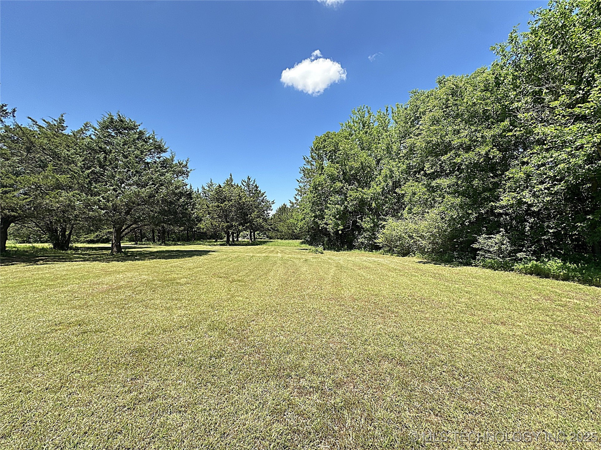 511 Stolfa Street Se Property Photo 45