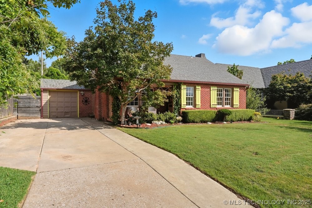 3513 S Troost Avenue Property Photo 3