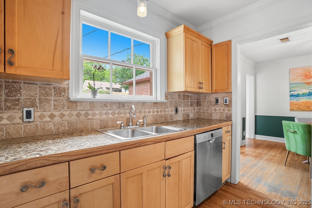 3513 S Troost Avenue Property Photo 18