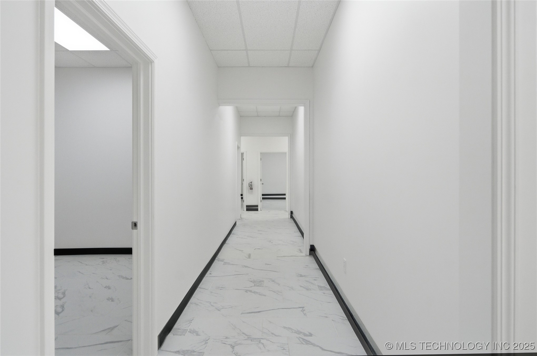 1071 N Birch Street Property Photo 10