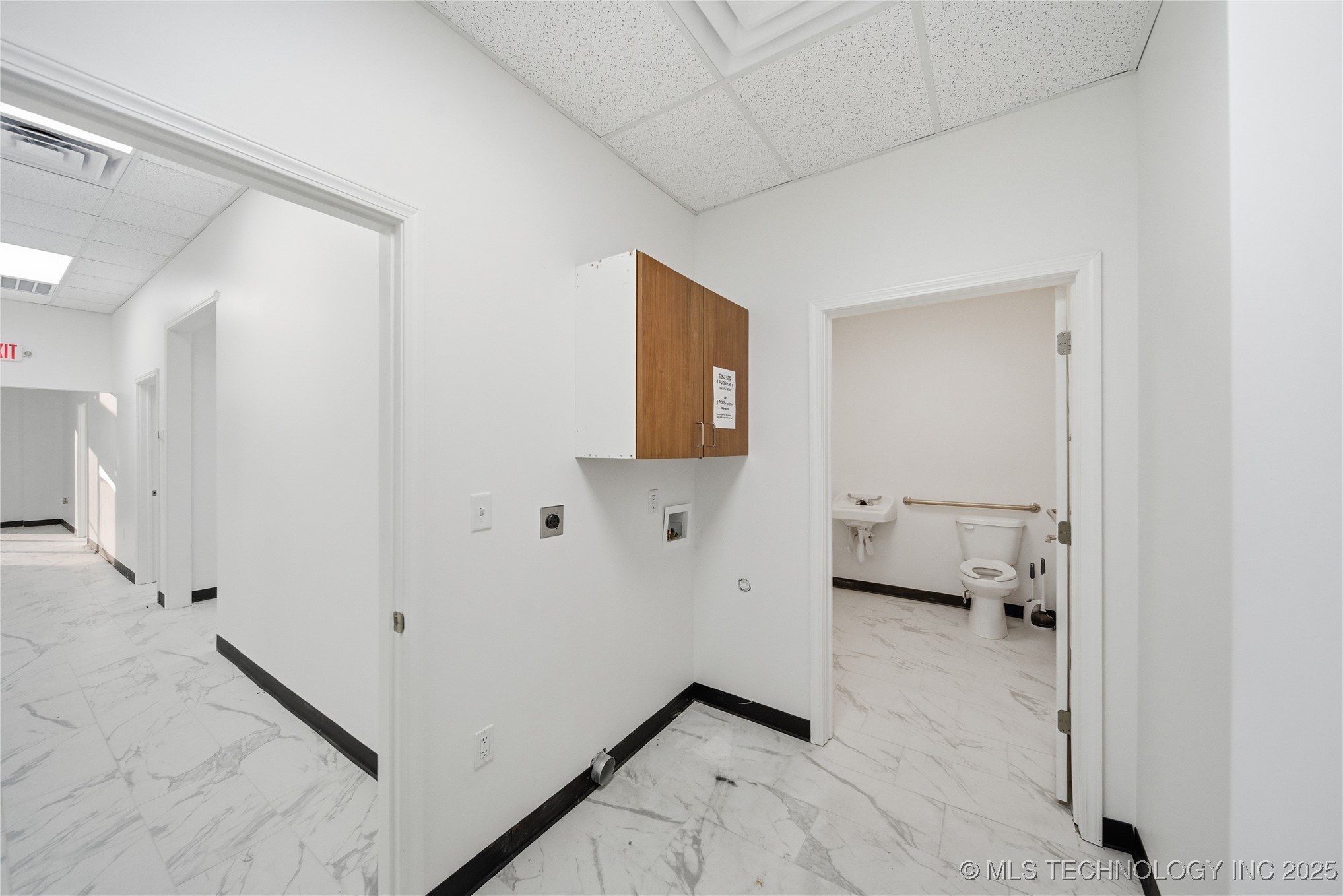 1071 N Birch Street Property Photo 19