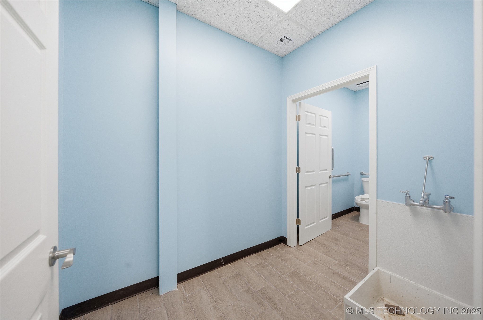 1071 N Birch Street Property Photo 31