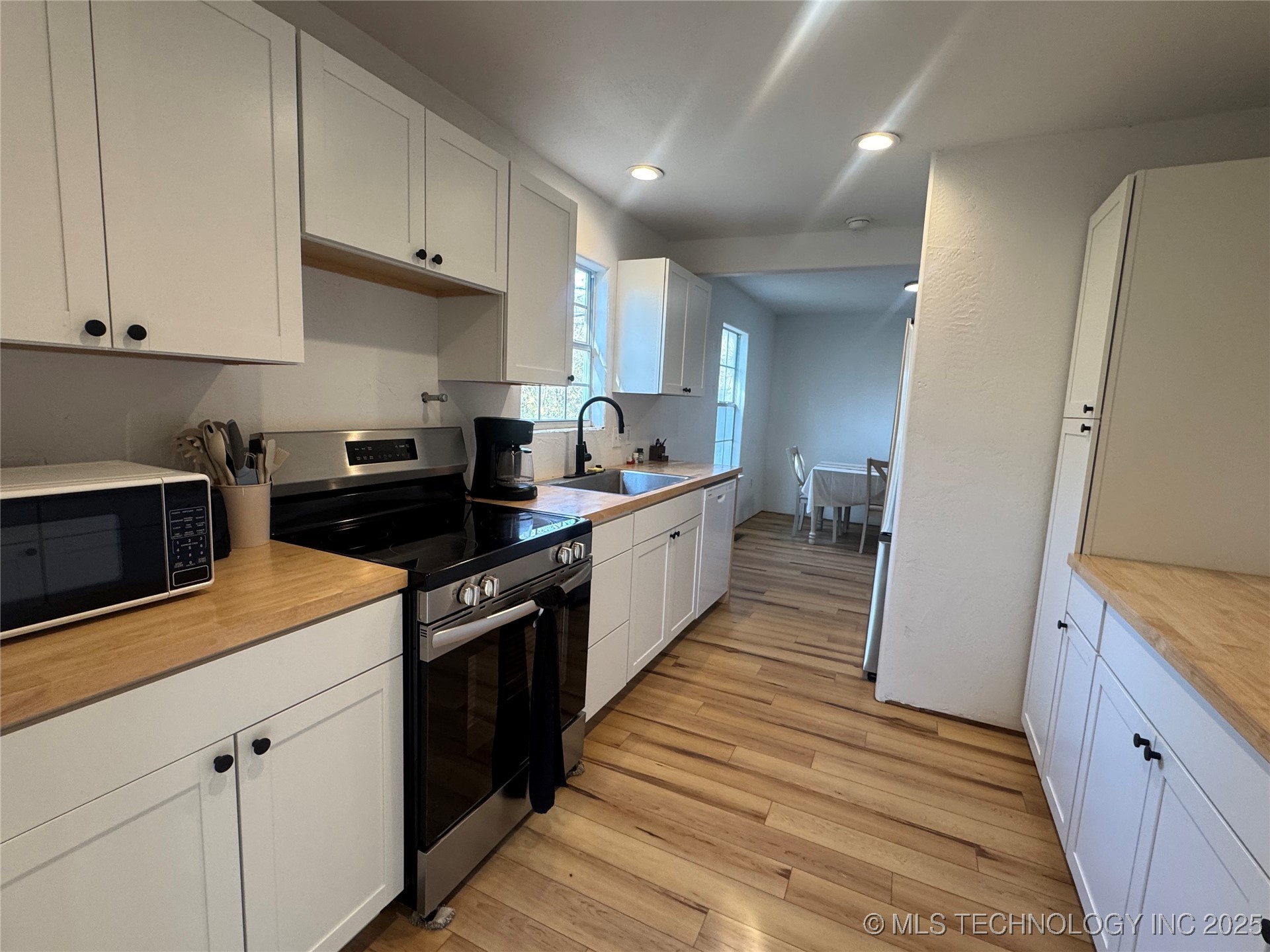 6401 E State Highway 31 Property Photo 8