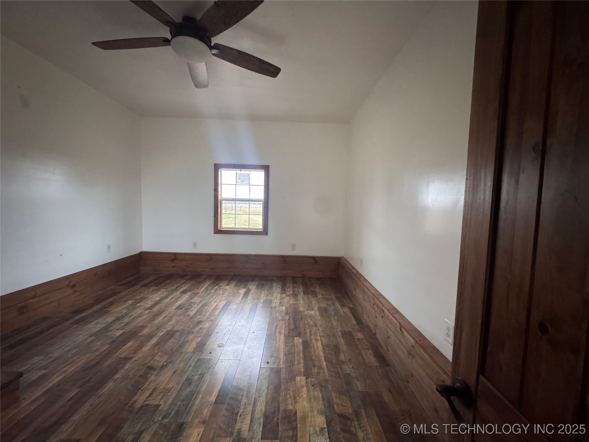 55050 S 530 Property Photo 14