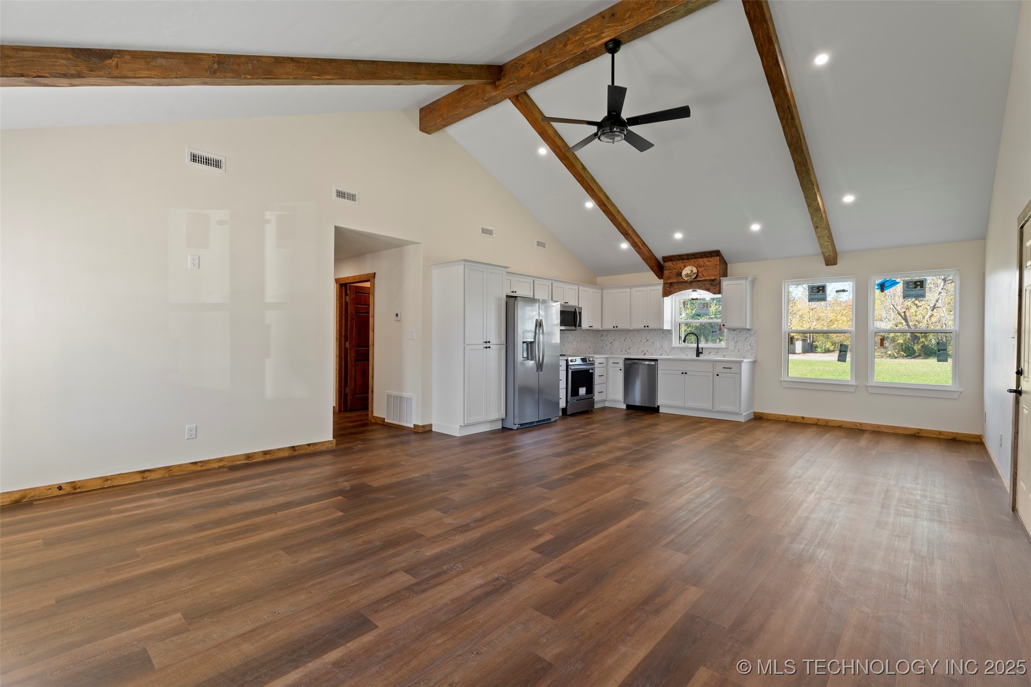 25649 S 606 Lane Property Photo 7