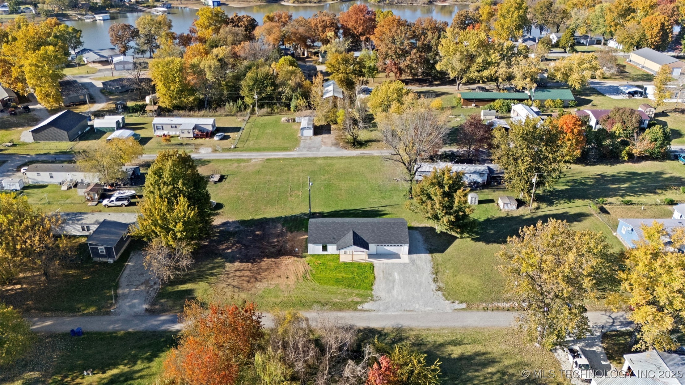 25649 S 606 Lane Property Photo 16