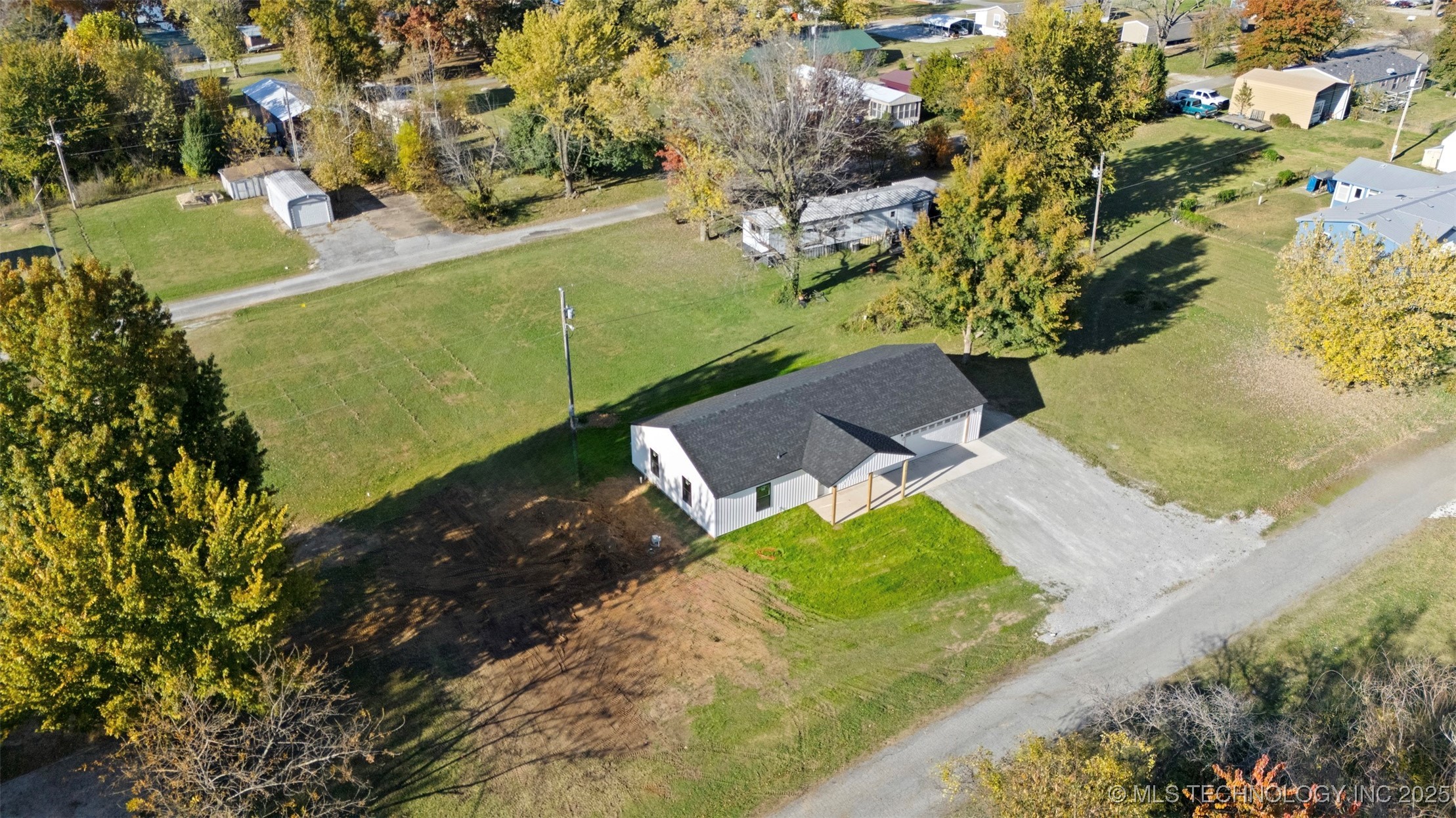 25649 S 606 Lane Property Photo 18