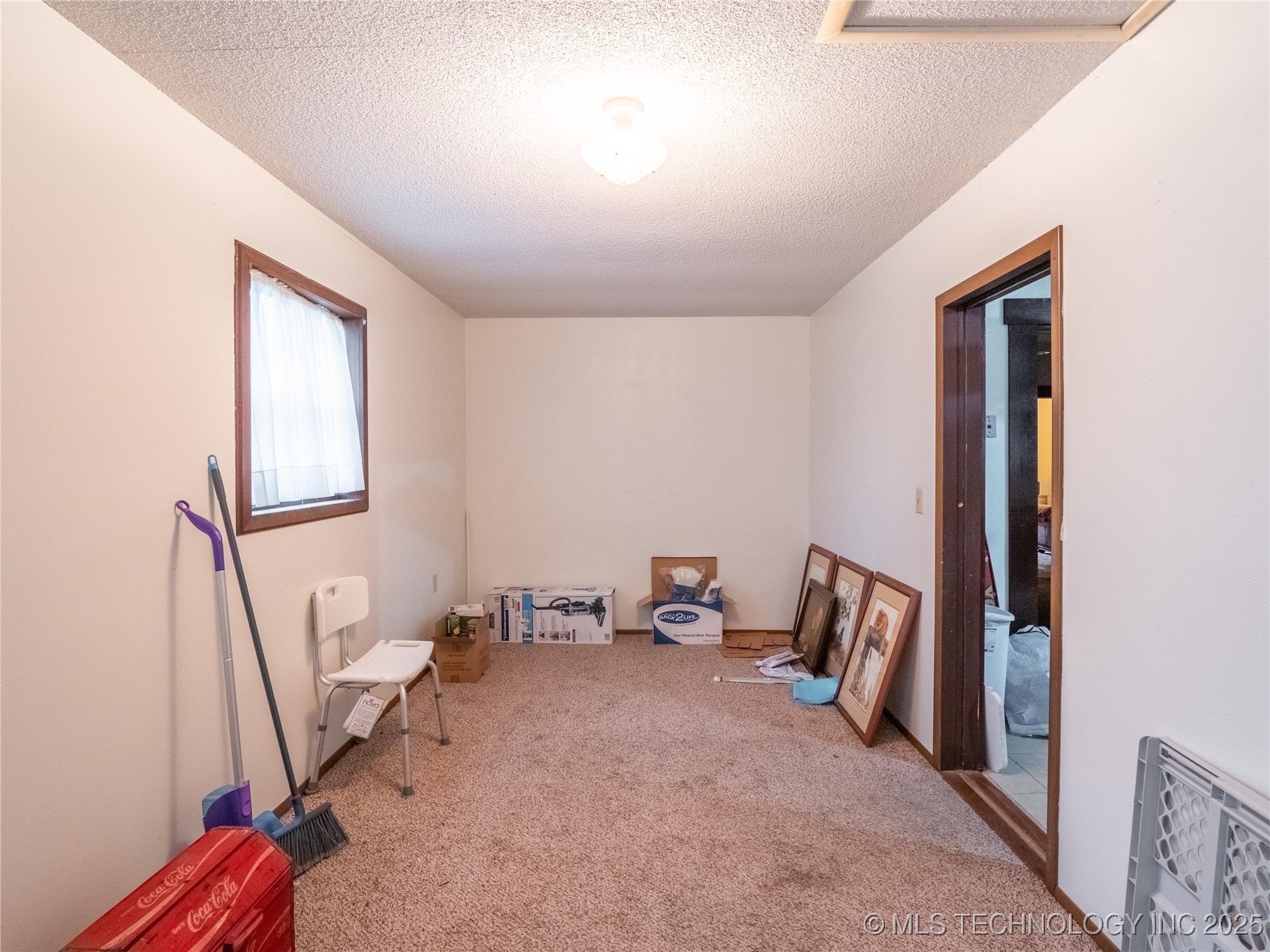 611 N Hickory Property Photo 18