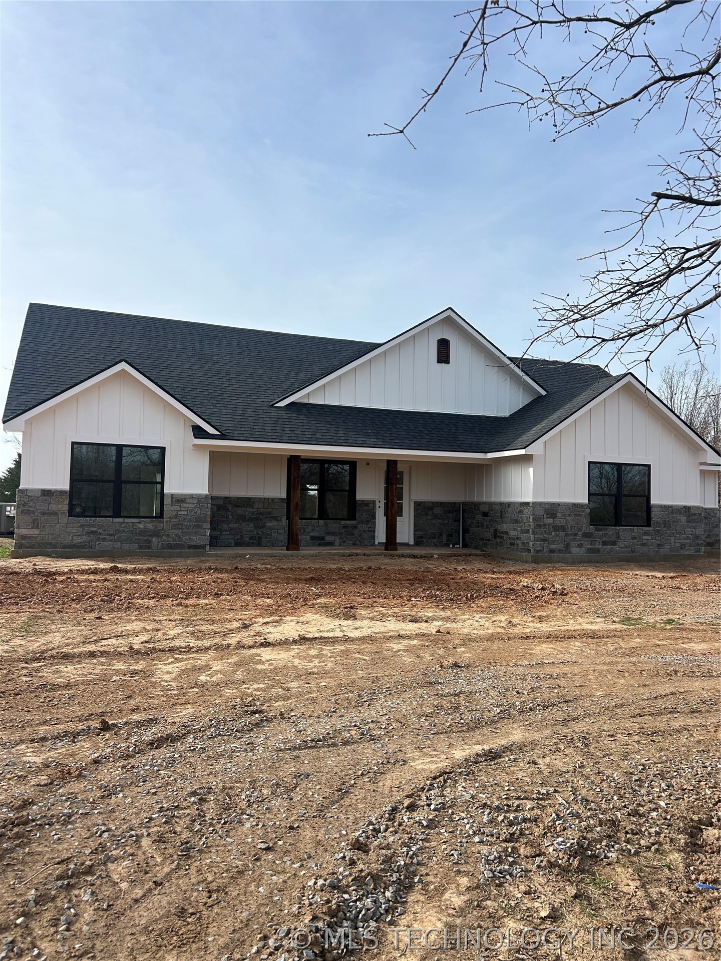 6915 Sims Road Property Photo 2