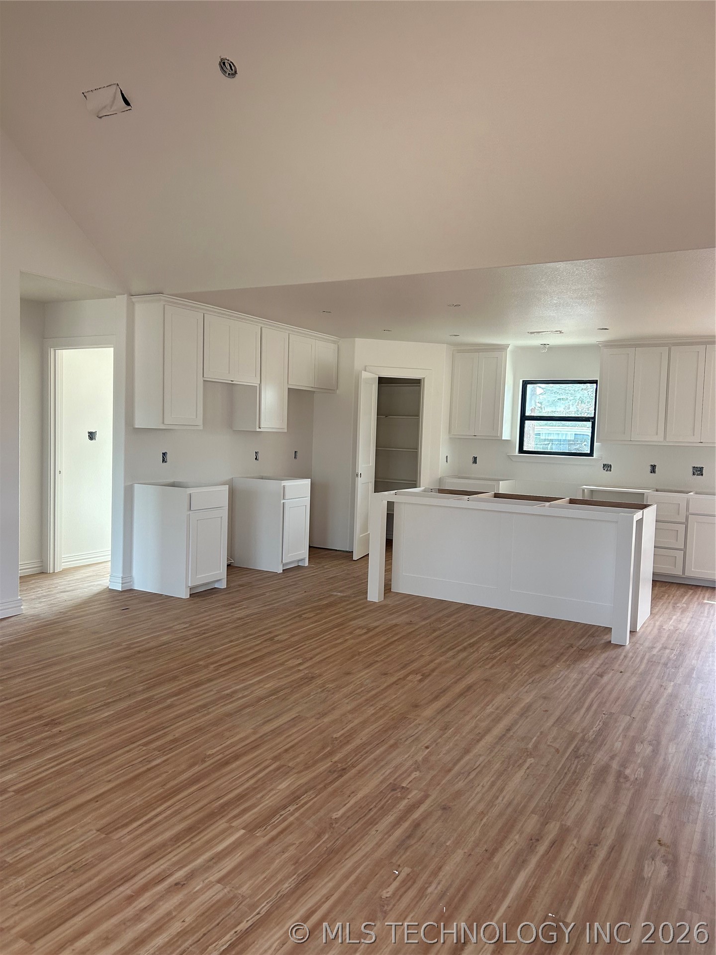 6915 Sims Road Property Photo 6