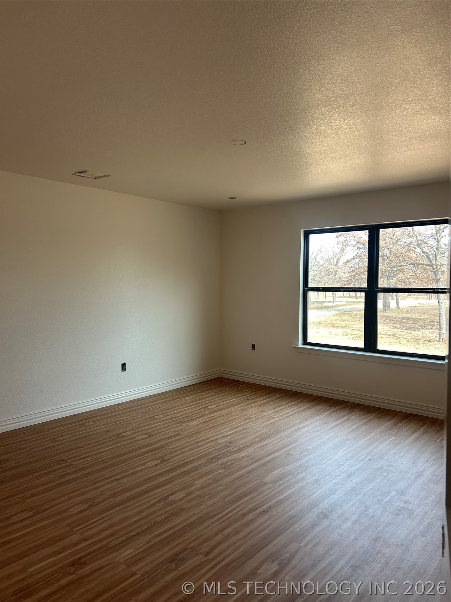 6915 Sims Road Property Photo 11