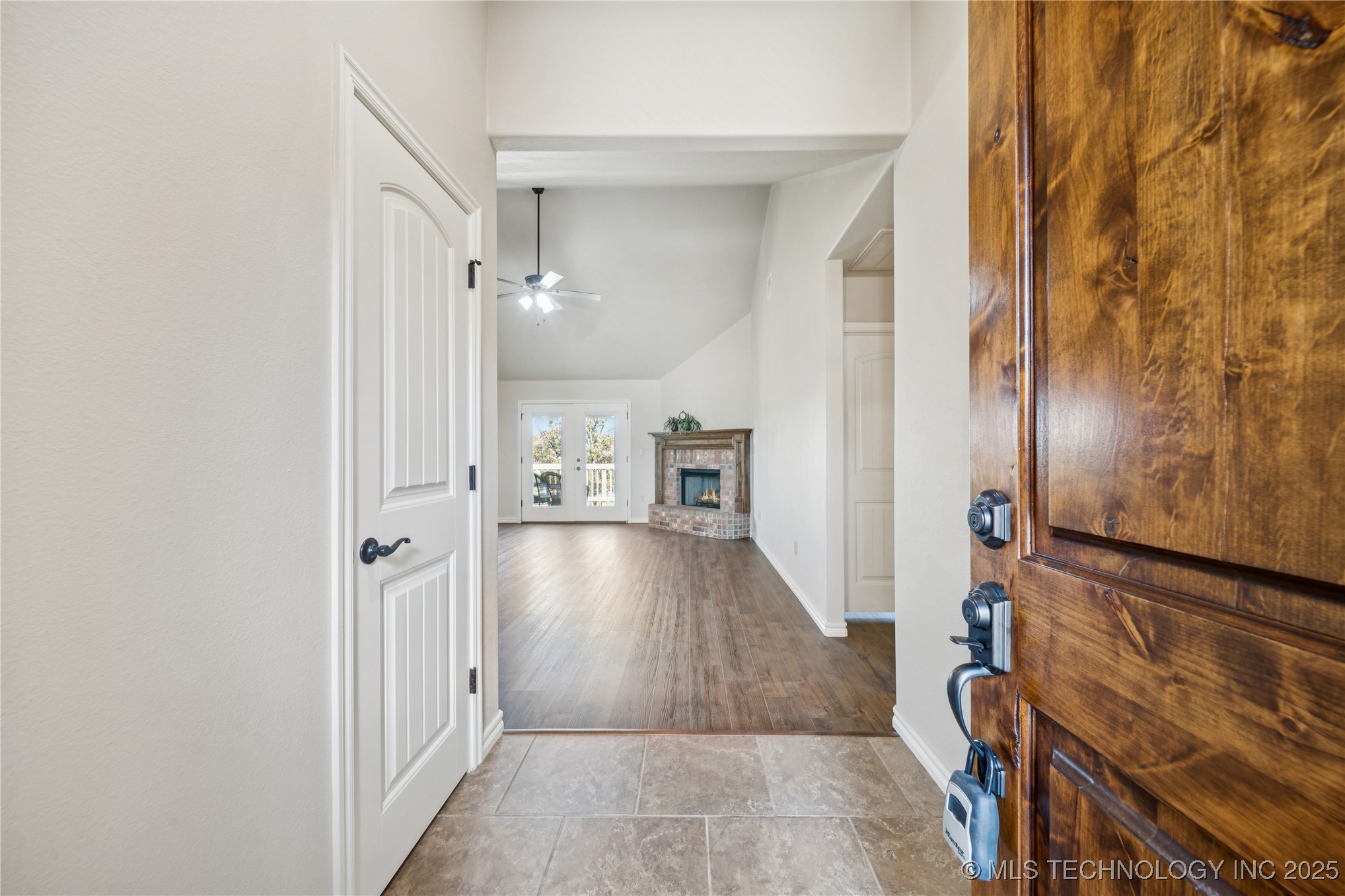 1515 Emily Circle Property Photo 9