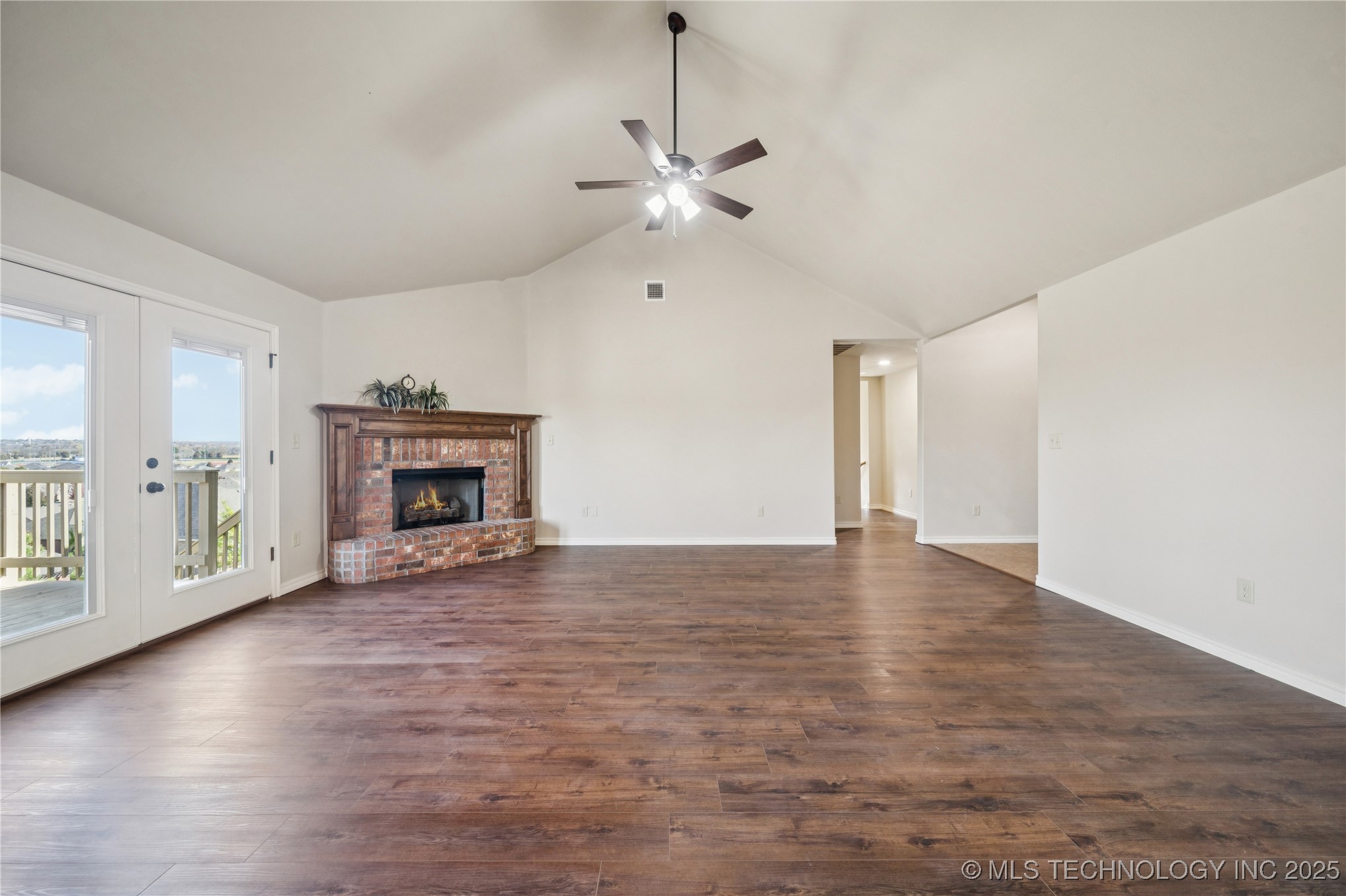 1515 Emily Circle Property Photo 12