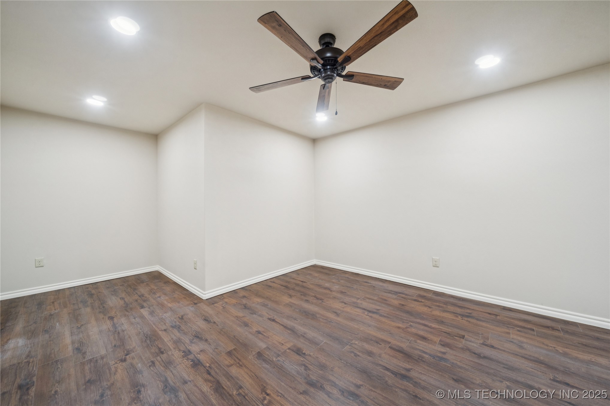 1515 Emily Circle Property Photo 33