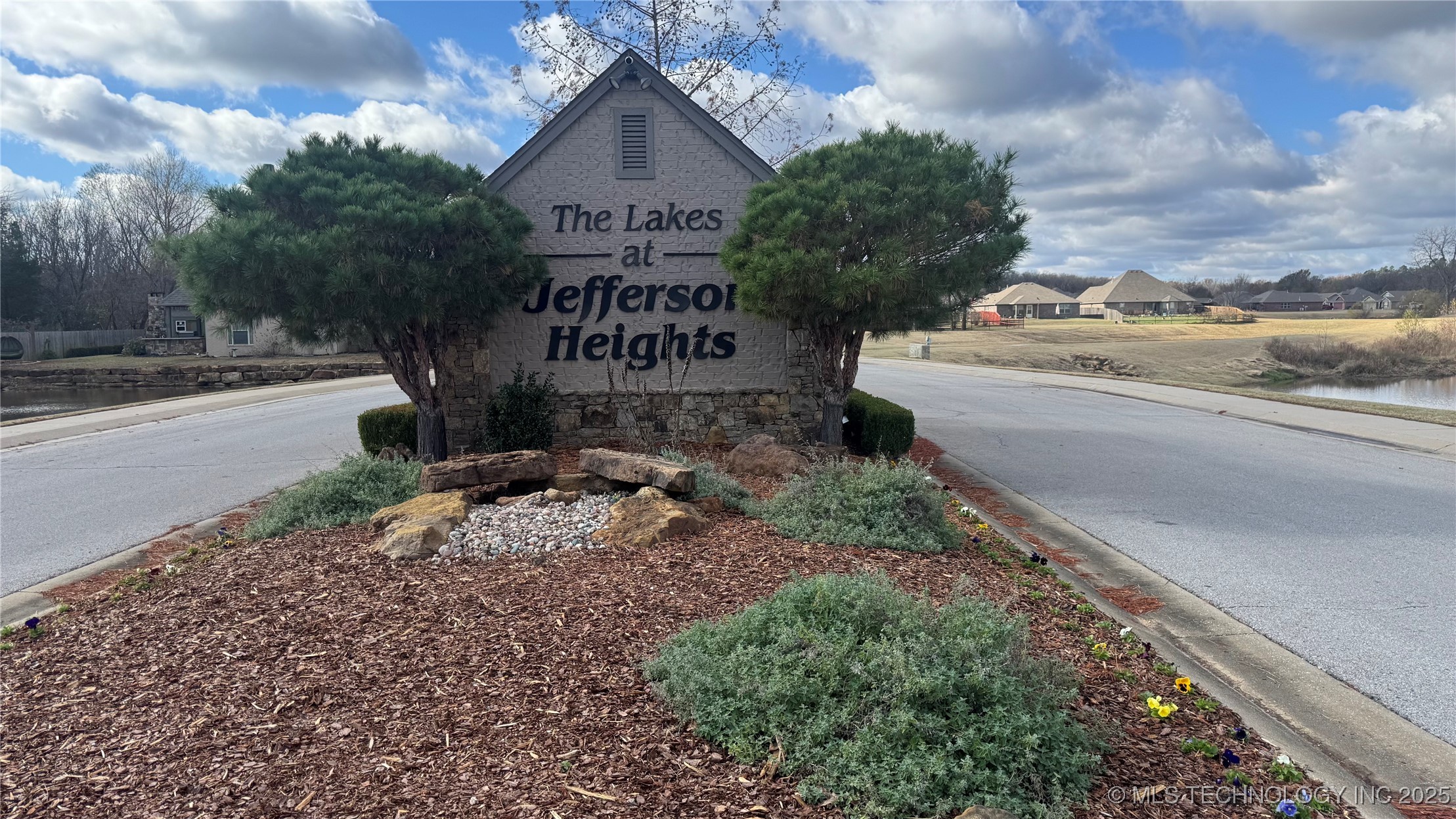 1515 Emily Circle Property Photo 42