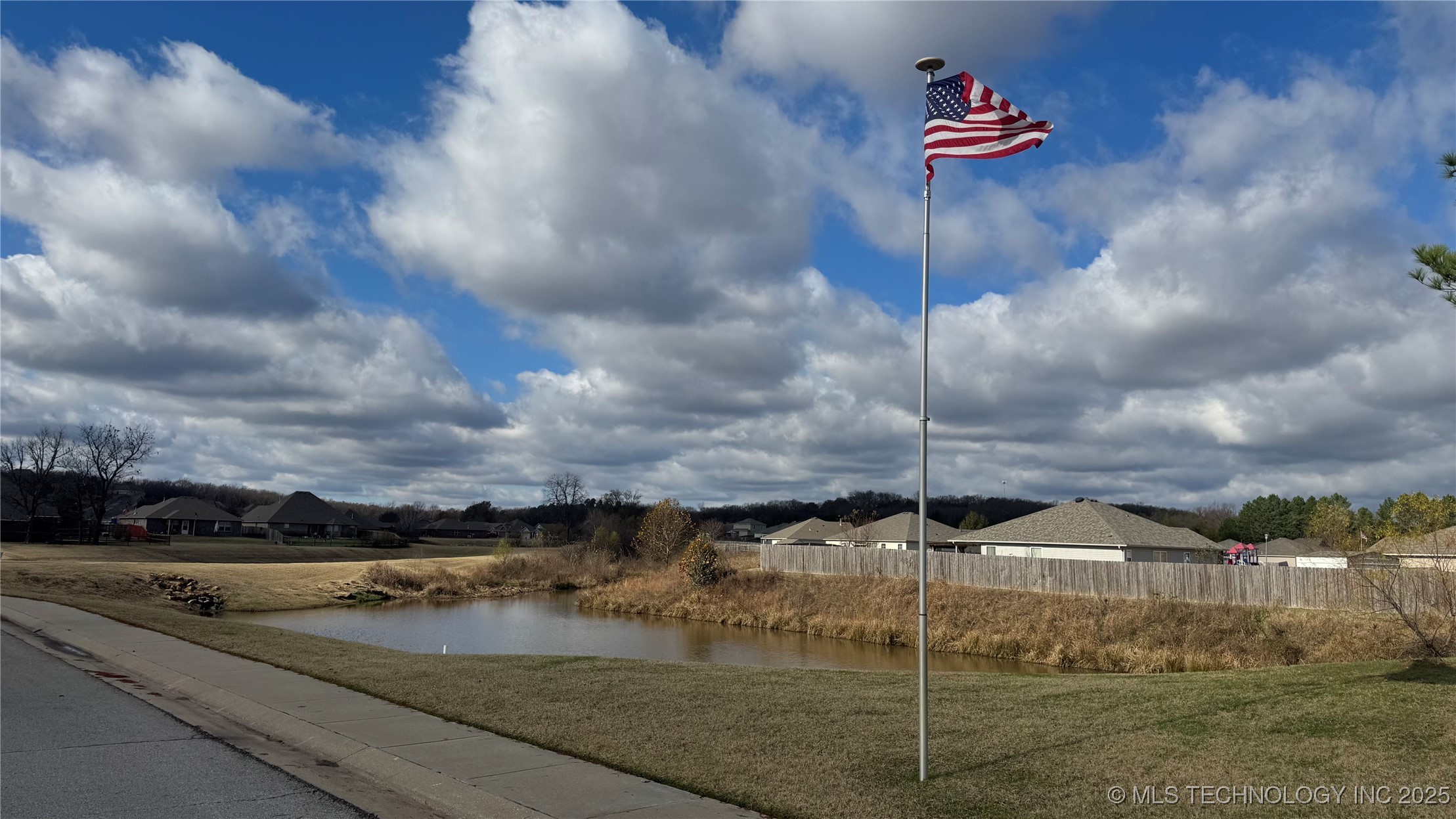 1515 Emily Circle Property Photo 44