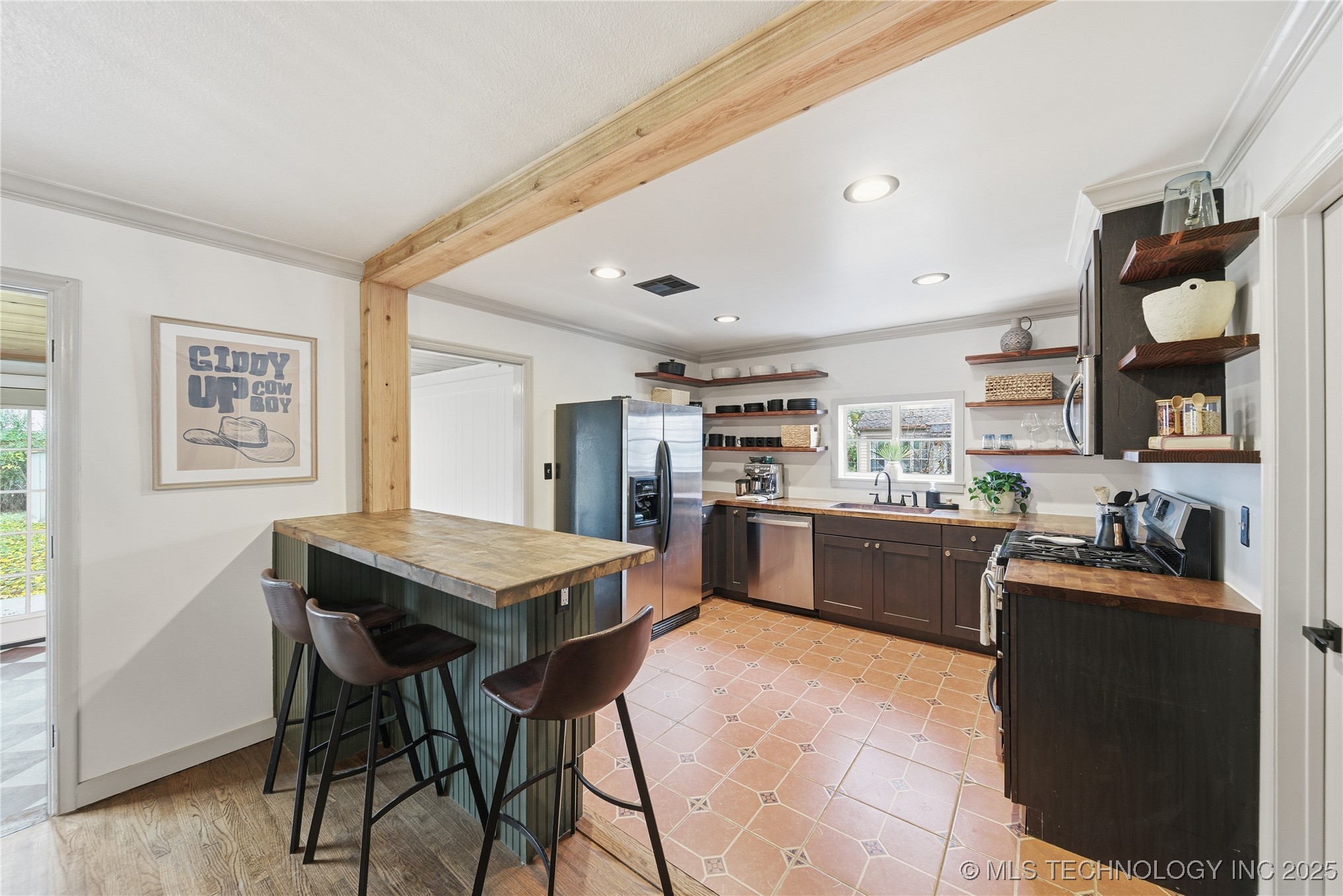 928 S Urbana Avenue Property Photo 14