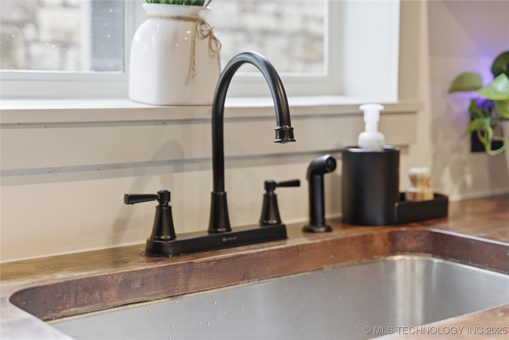 928 S Urbana Avenue Property Photo 17