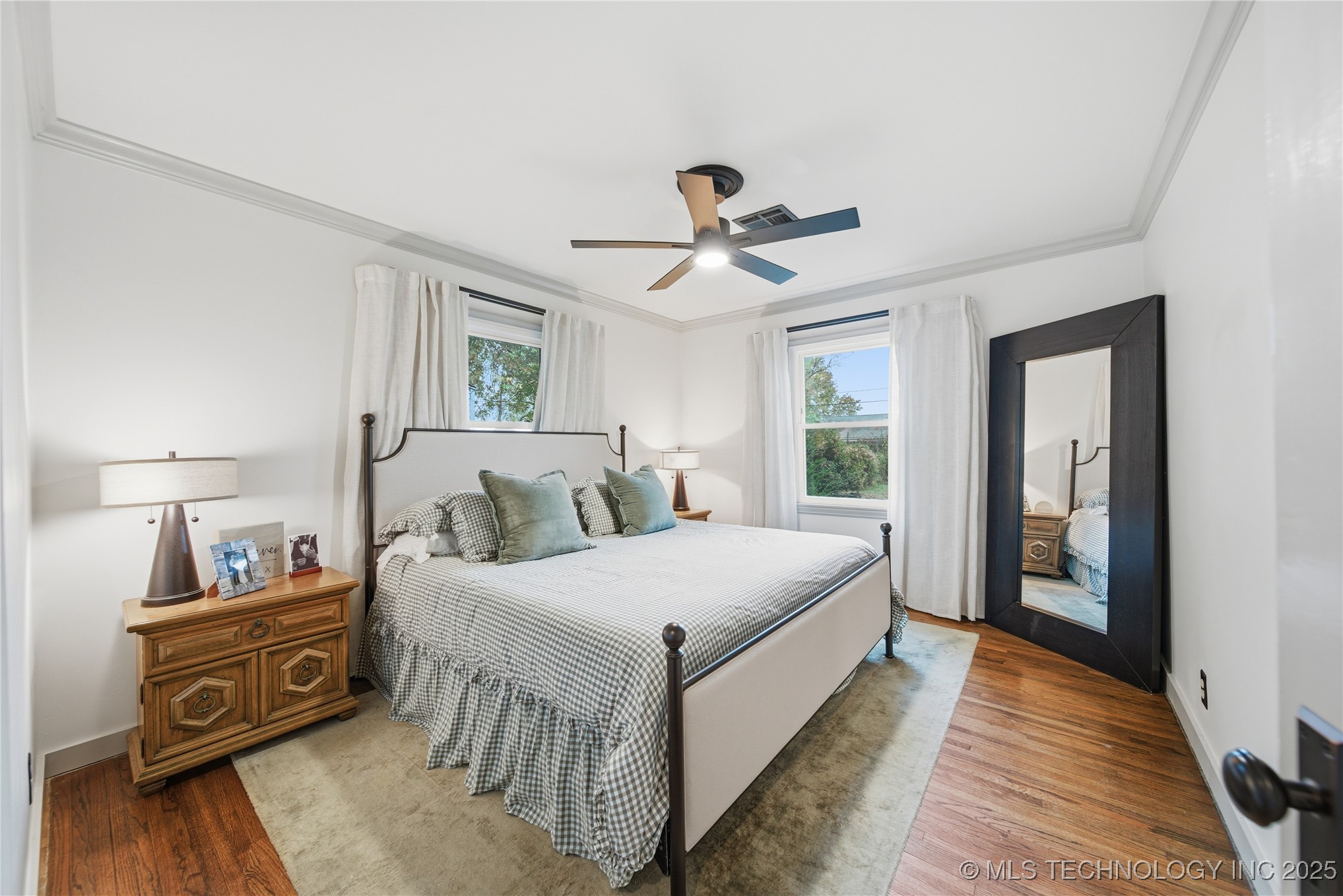 928 S Urbana Avenue Property Photo 23