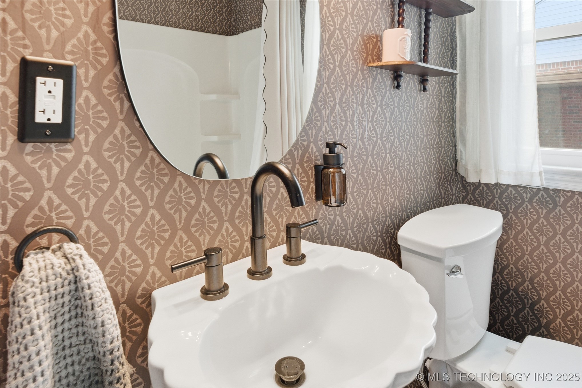 928 S Urbana Avenue Property Photo 26