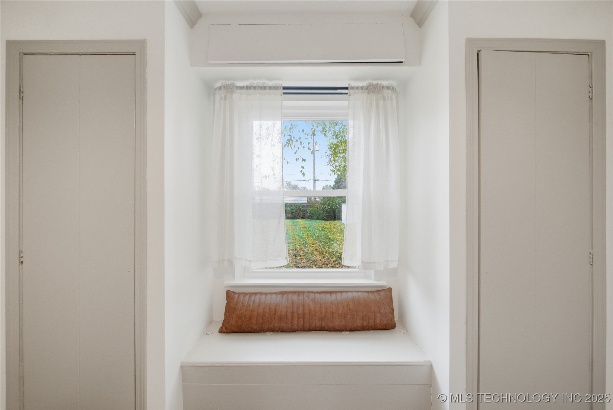 928 S Urbana Avenue Property Photo 31