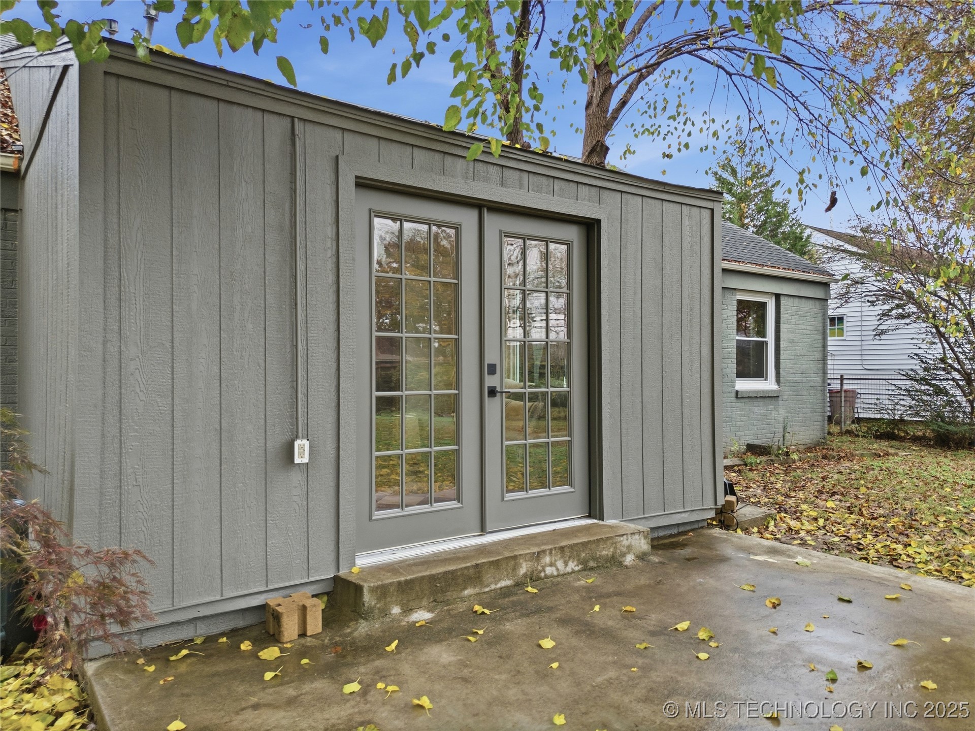 928 S Urbana Avenue Property Photo 34