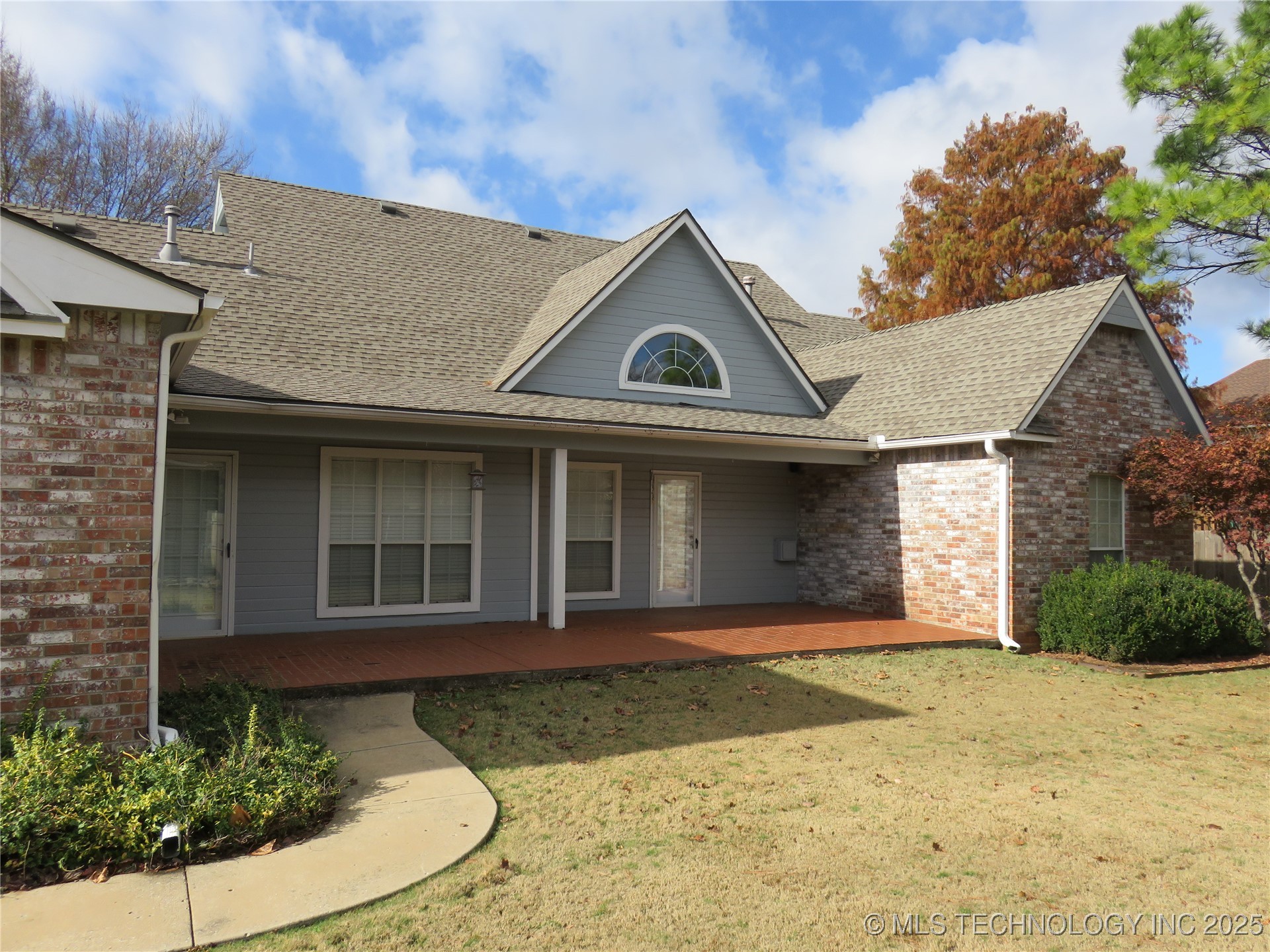 3705 S Nassau Avenue Property Photo 6