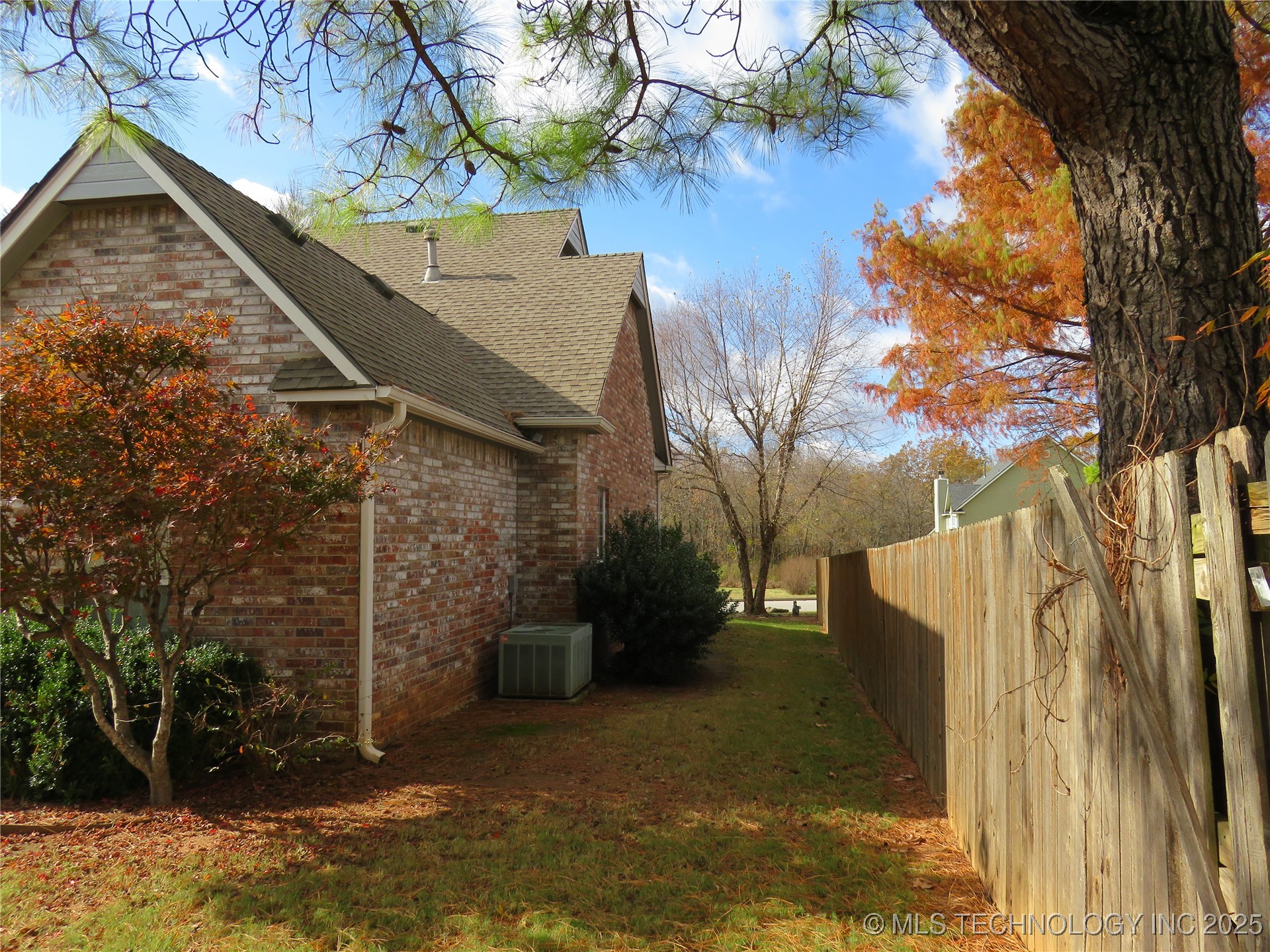 3705 S Nassau Avenue Property Photo 8