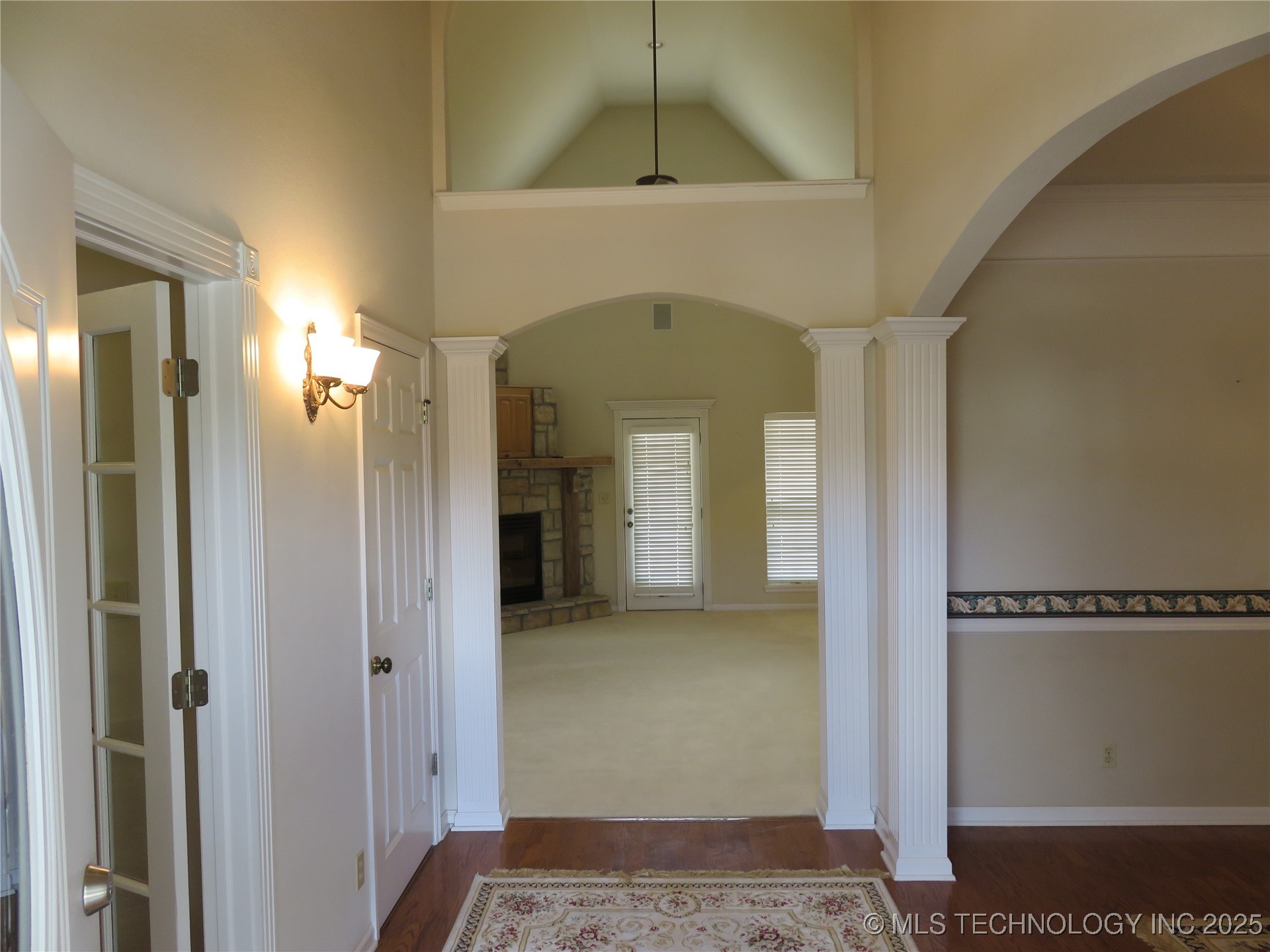 3705 S Nassau Avenue Property Photo 9